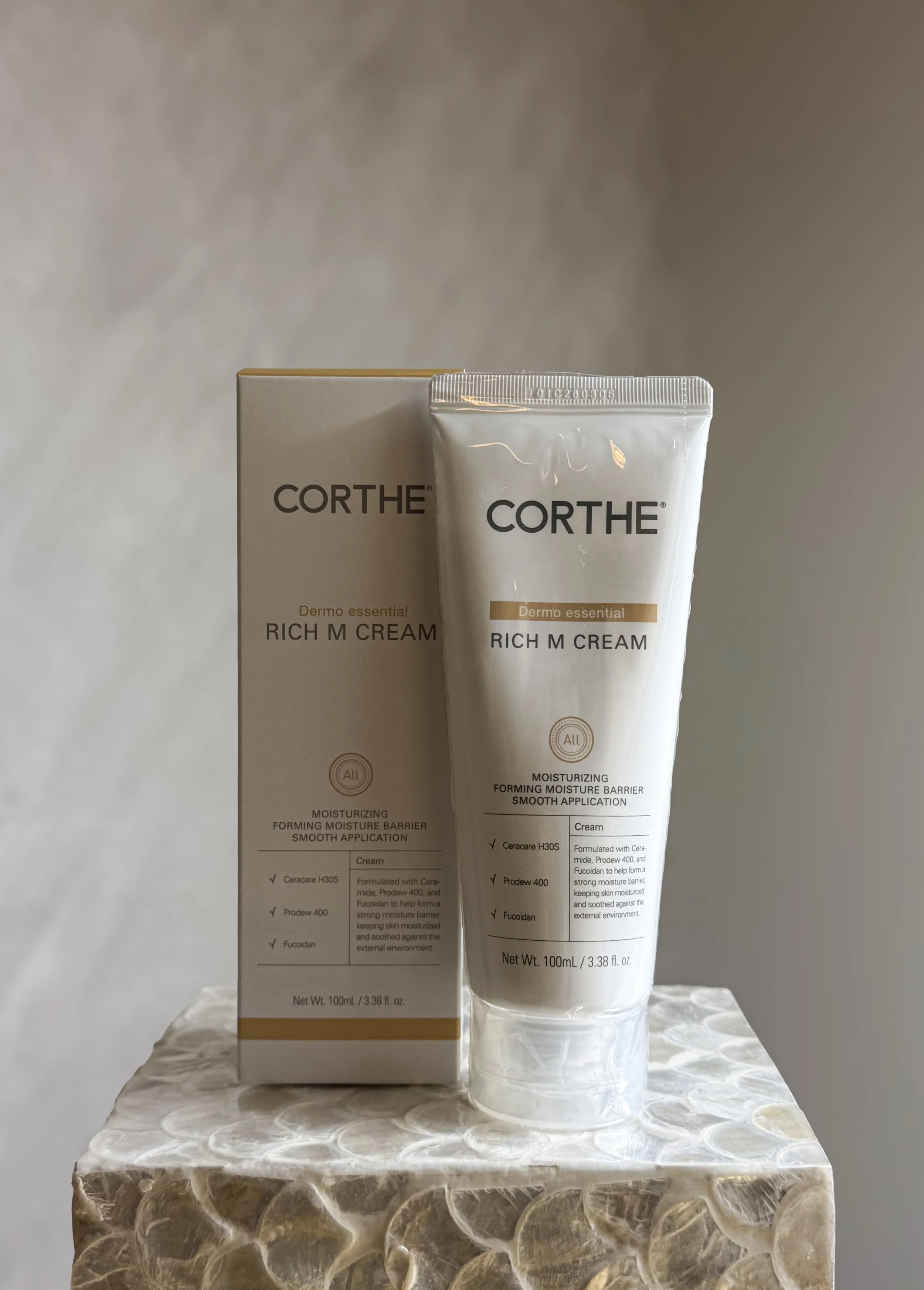 Corthe M Rich Cream