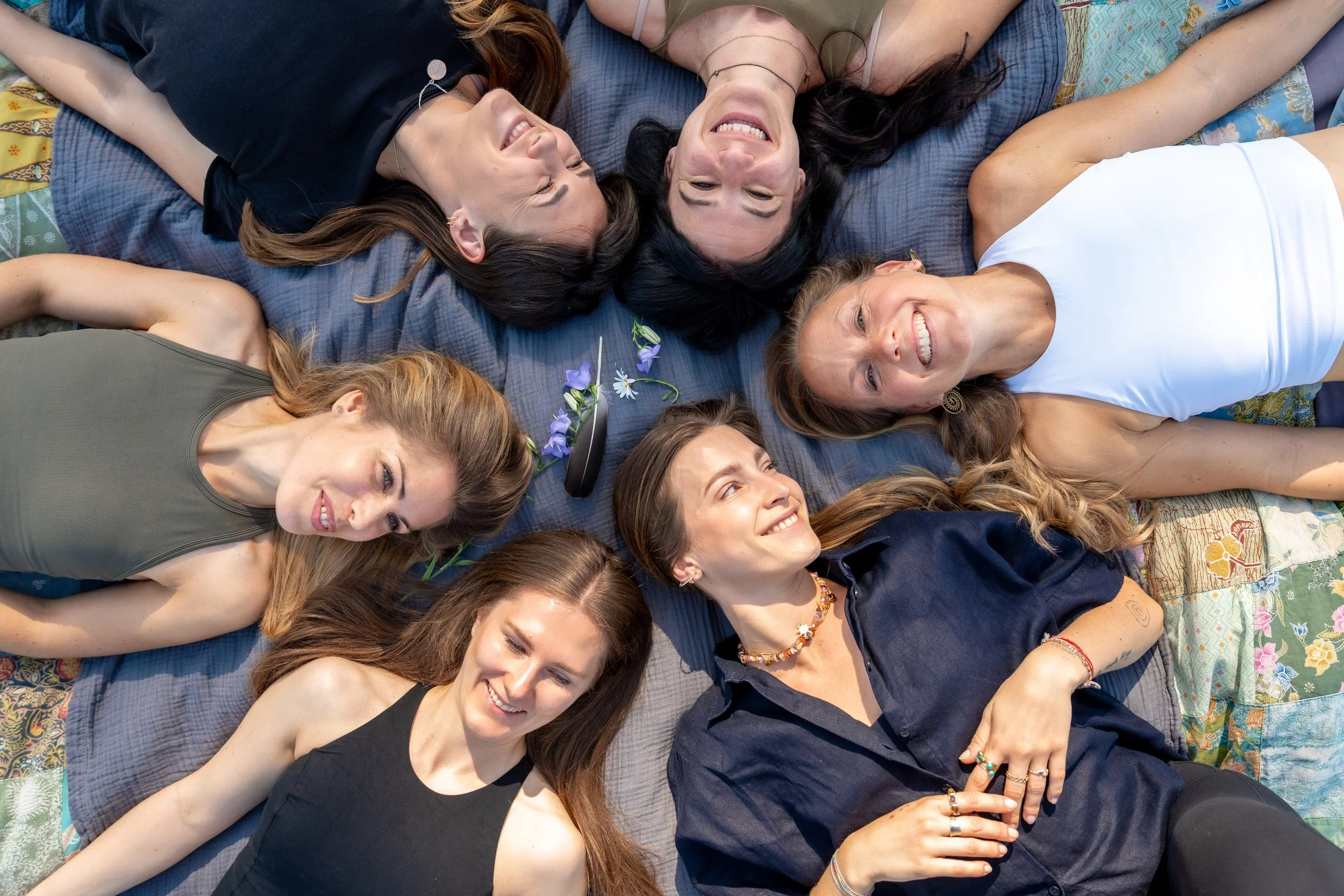 Frauen beim Fem-Flows-Frauenkreis in Übersee am Chiemsee