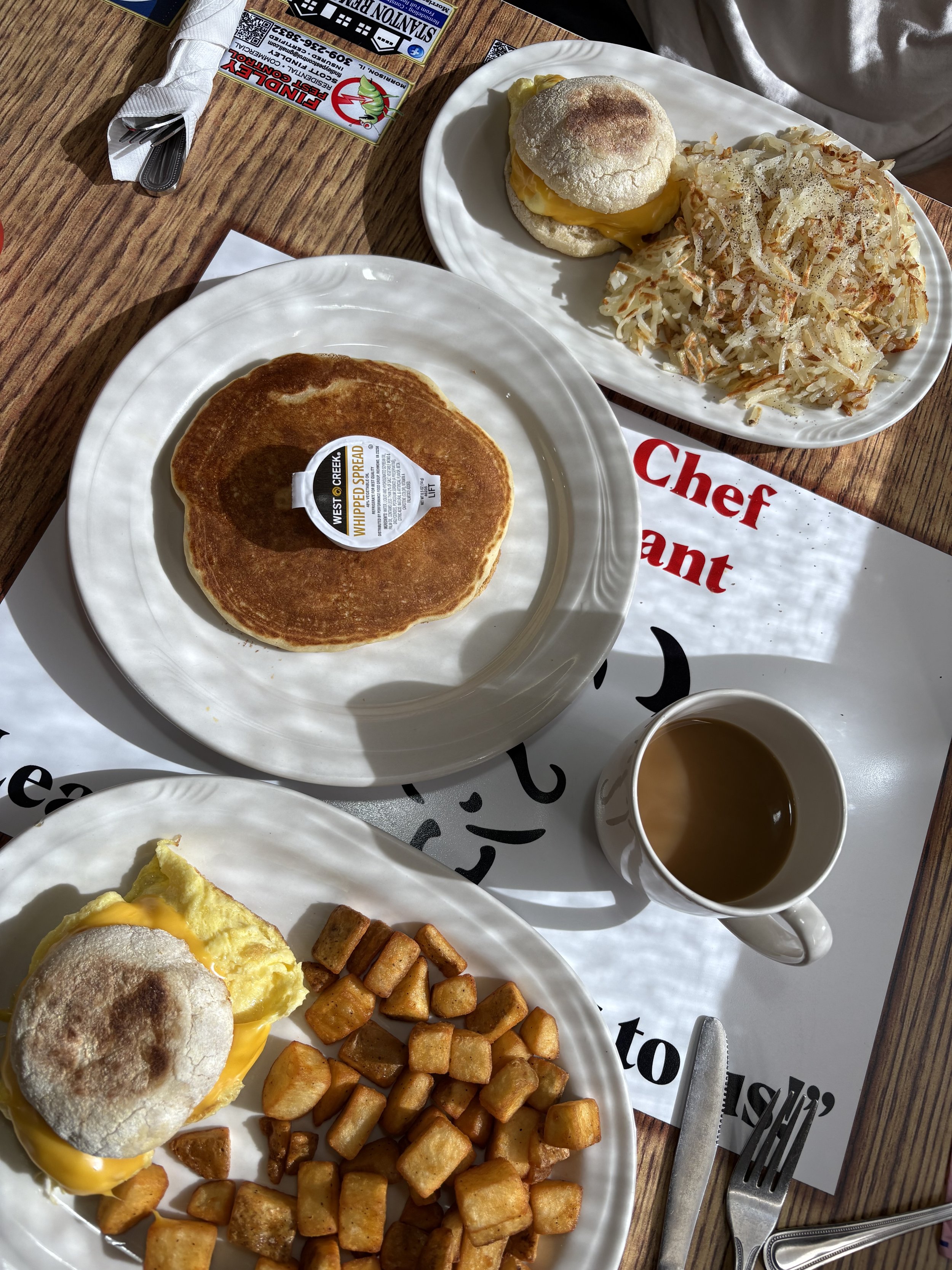 Breakfast in town at Family Chef Restaurant 🍳