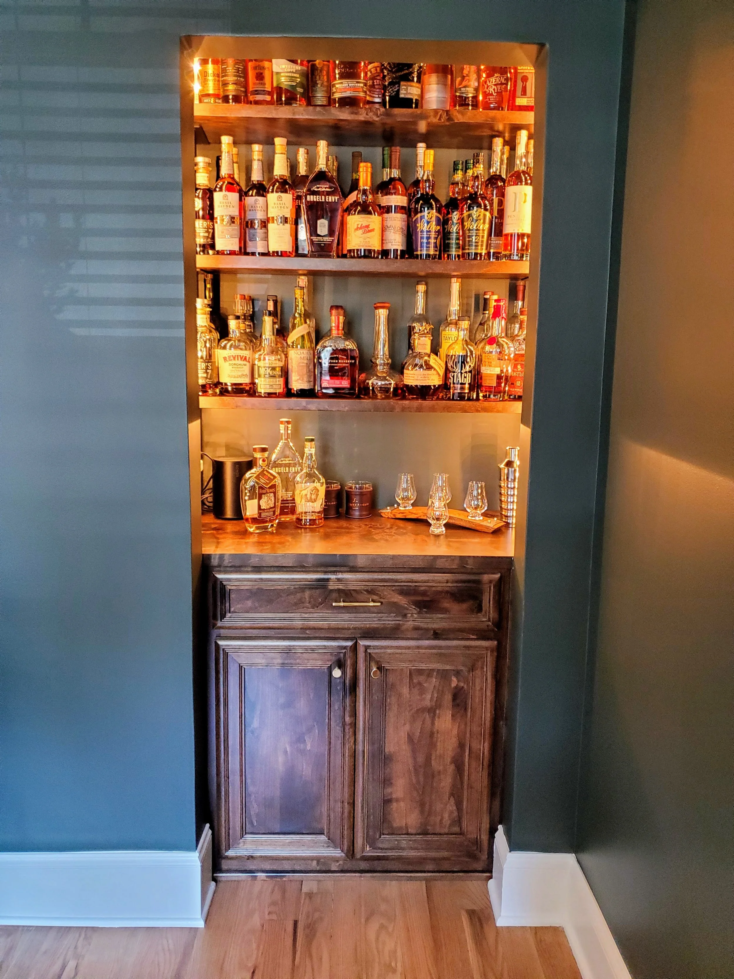 Whiskey Bar // Residential Woodwork