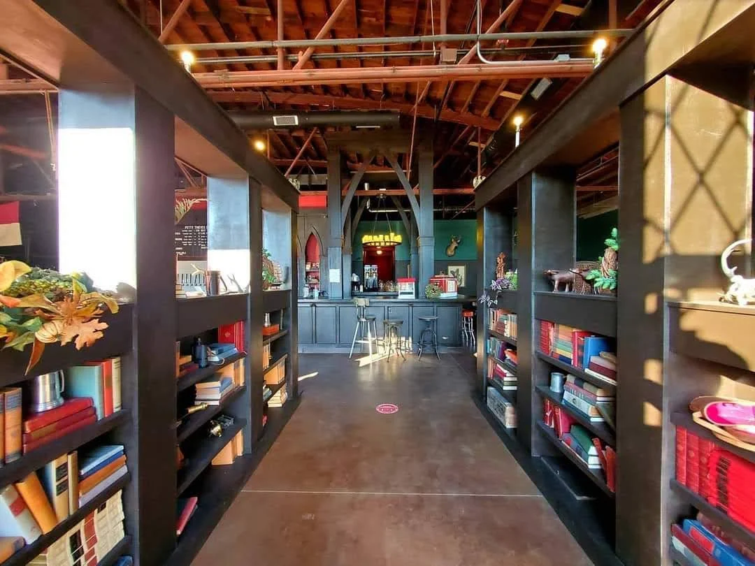 Entryway for Petty Thieves Brewing // Commercial Spaces