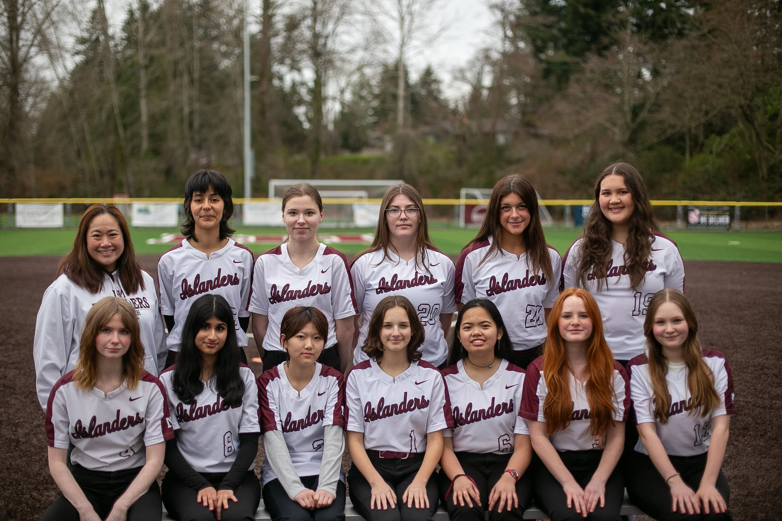 2025 Mercer Island High School junior varsity softball team