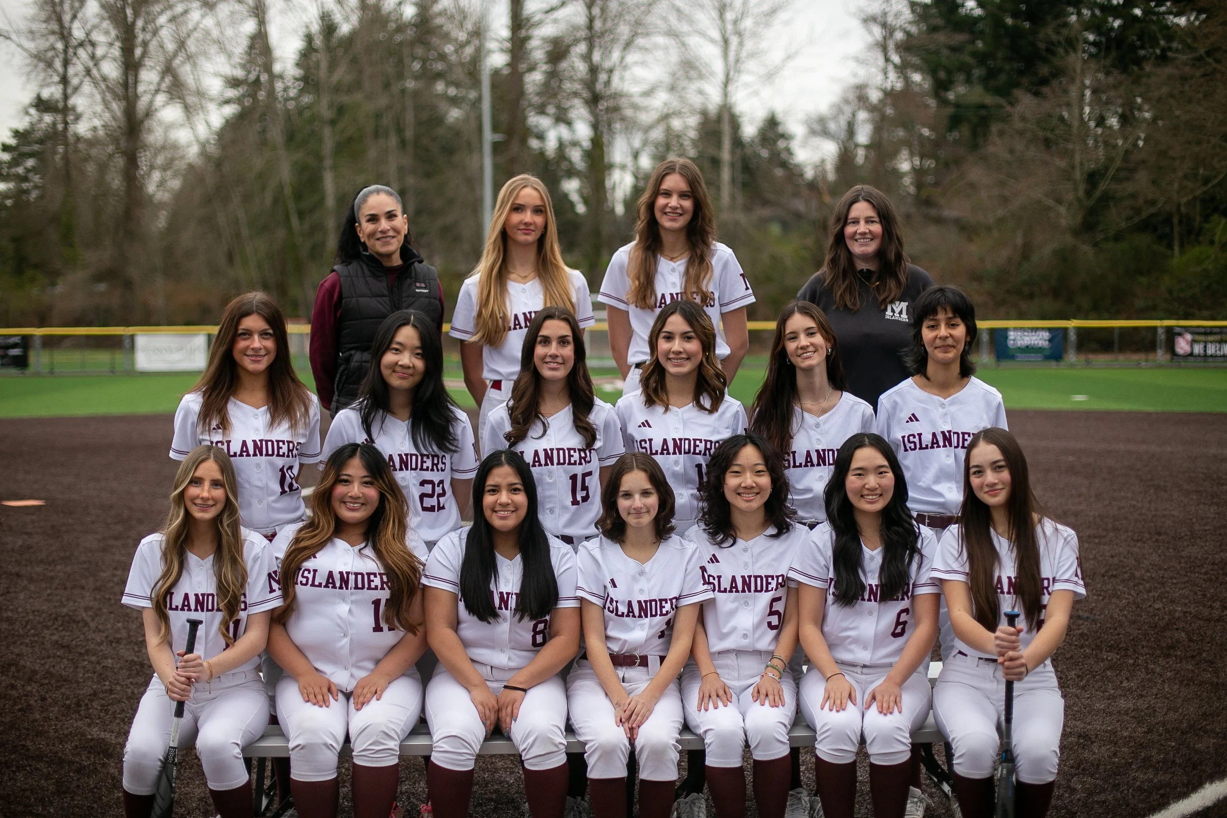MIHS Softball 2025 Varsity team