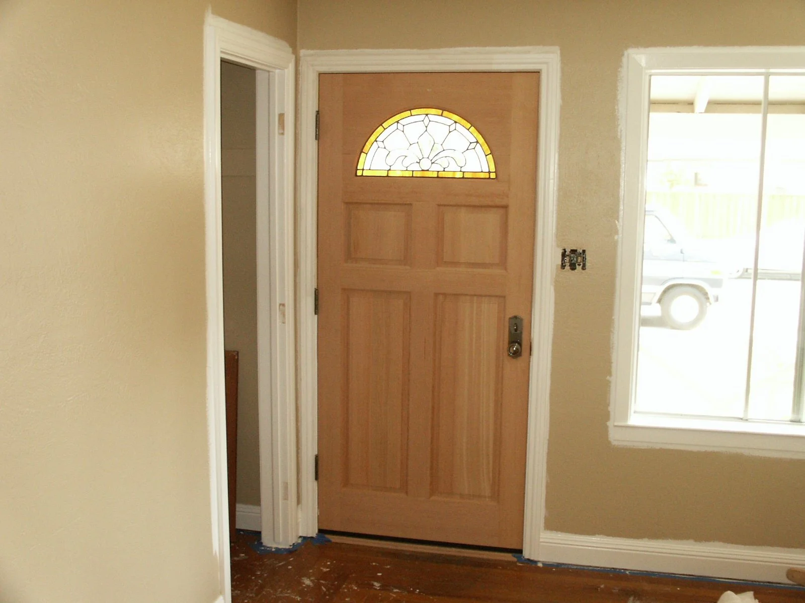 3068 entry 4panel half round int.JPG