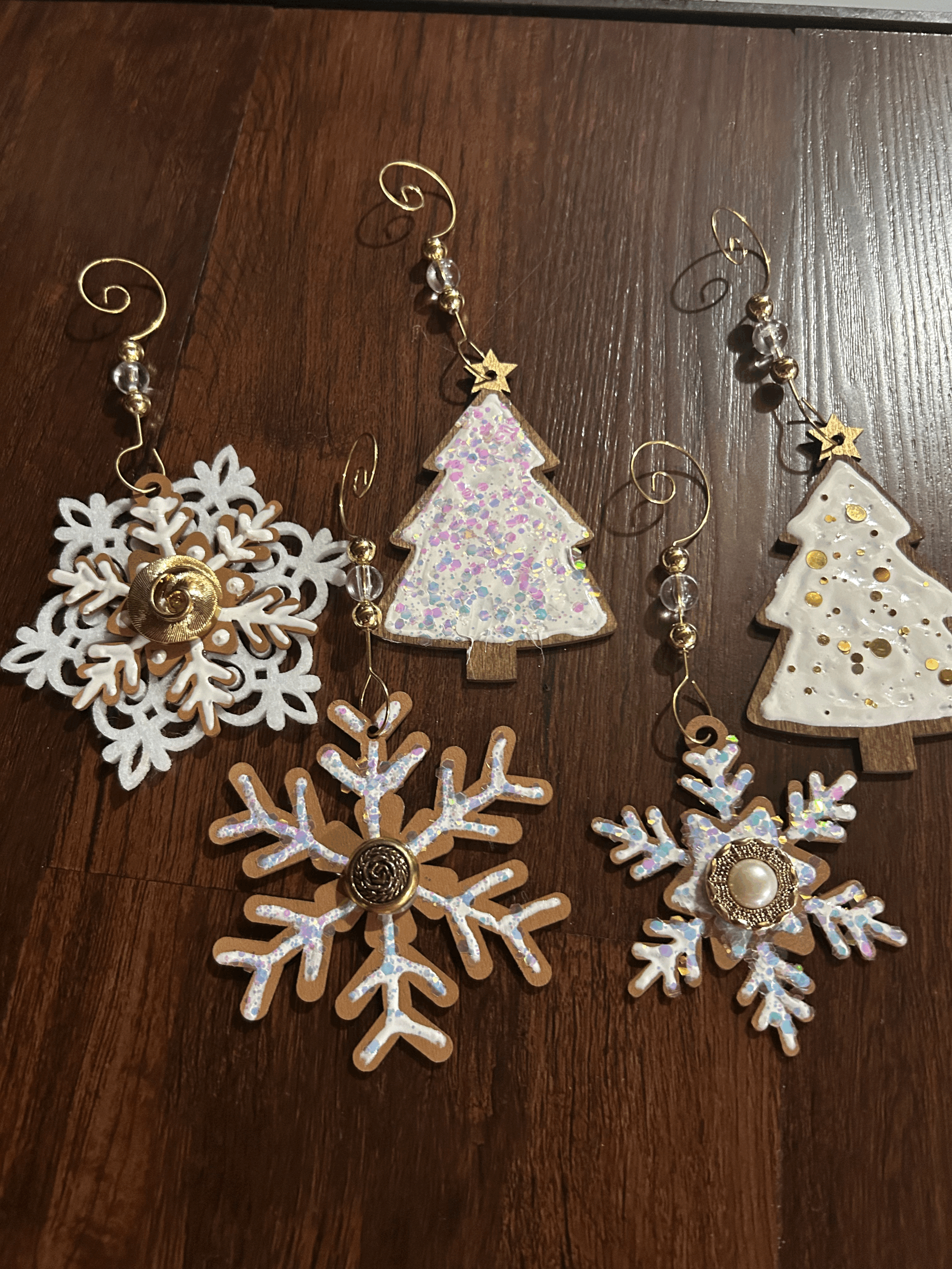 Small Wooden Christmas Ornaments – Assorted Styles