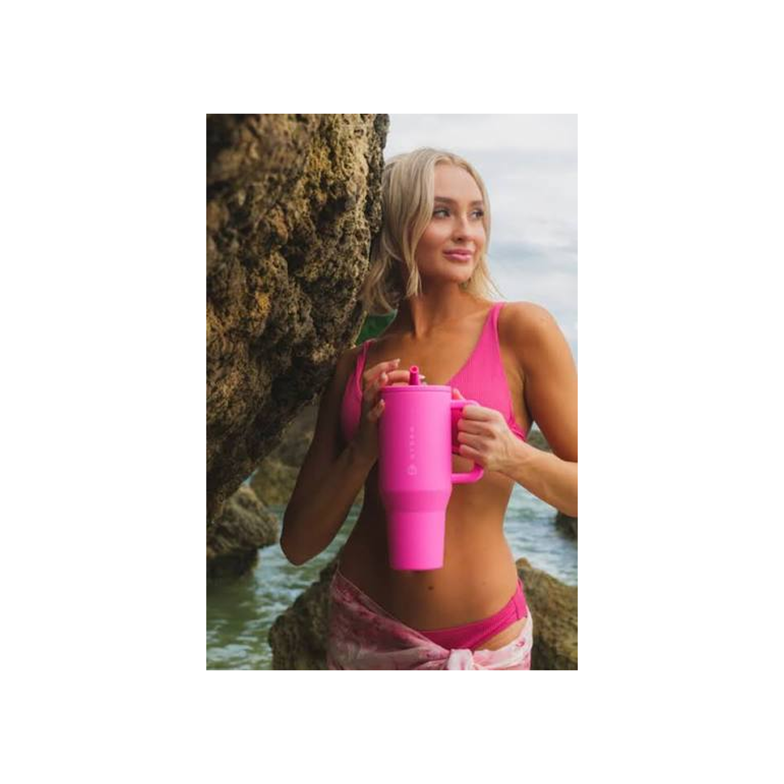 pink_tumbler_beach_lifestyle_squarespace_ready.png