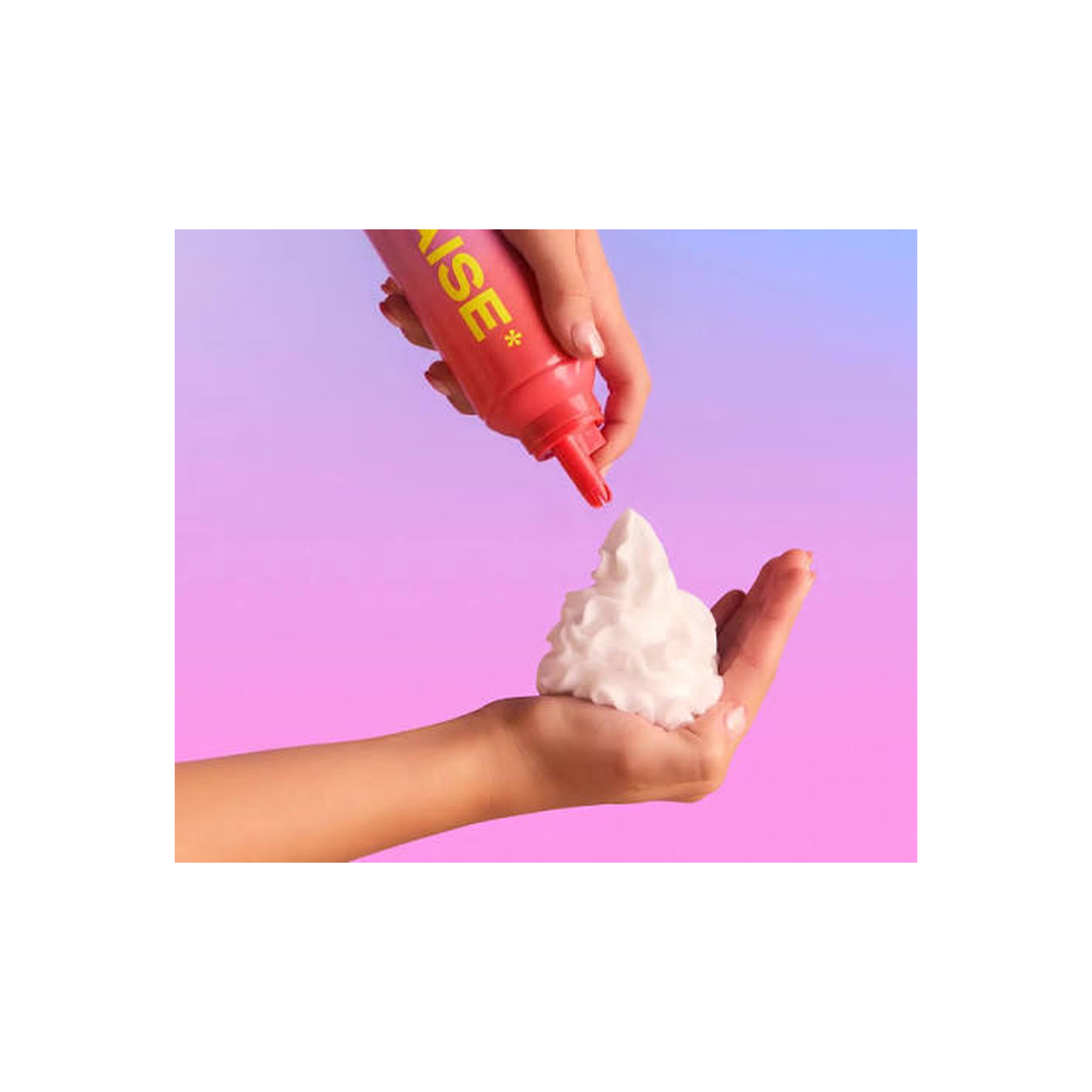 daise_foaming_body_wash_lifestyle_squarespace_ready.png