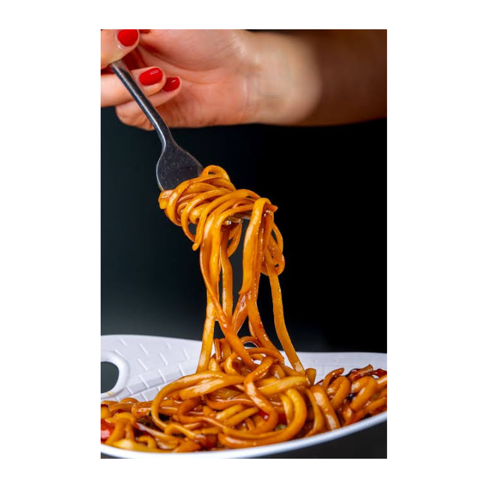 spaghetti_serving_lifestyle_squarespace_ready.png