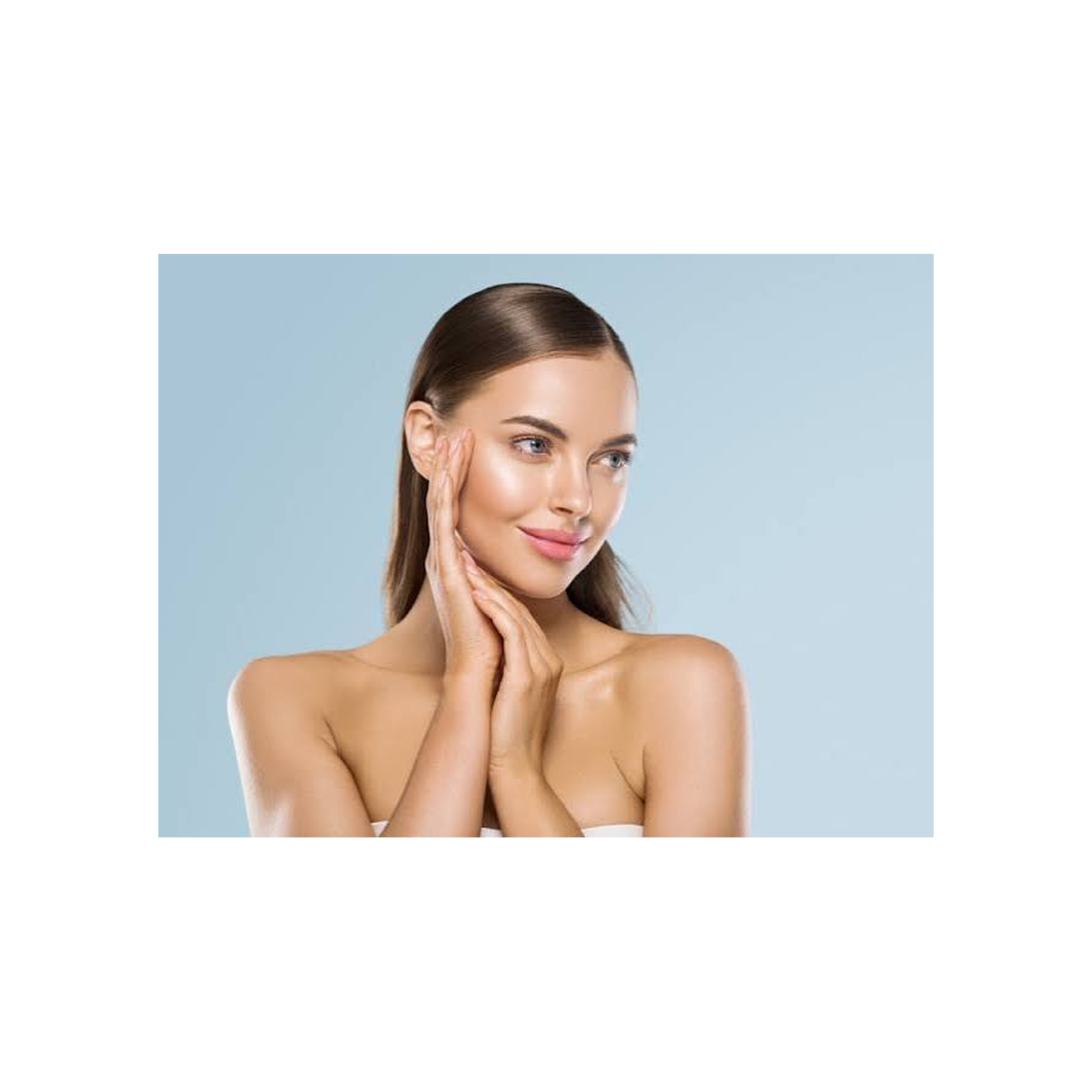 lunia_skincare_model_blue_squarespace_ready.png