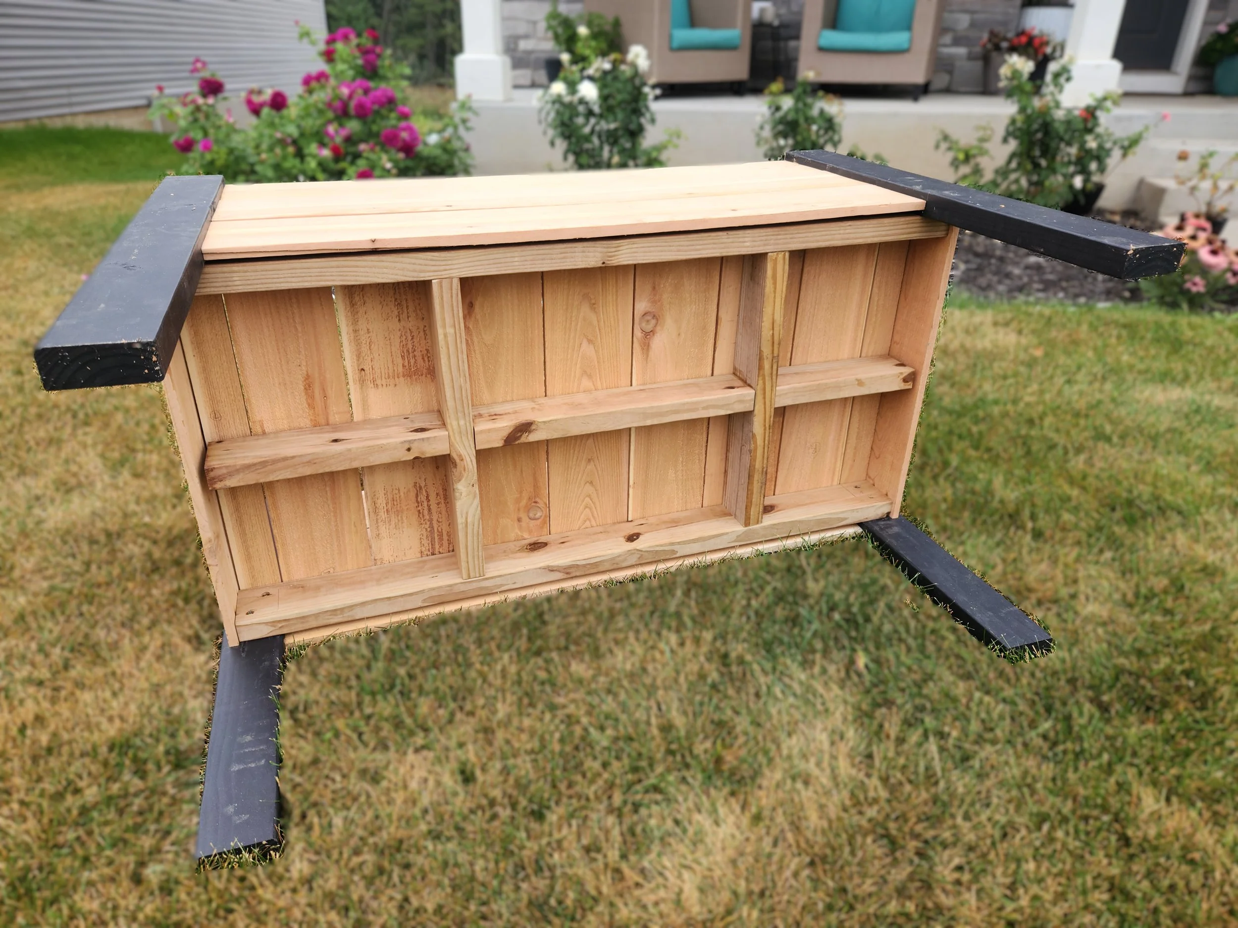 Cedar Planter 4(1).jpg