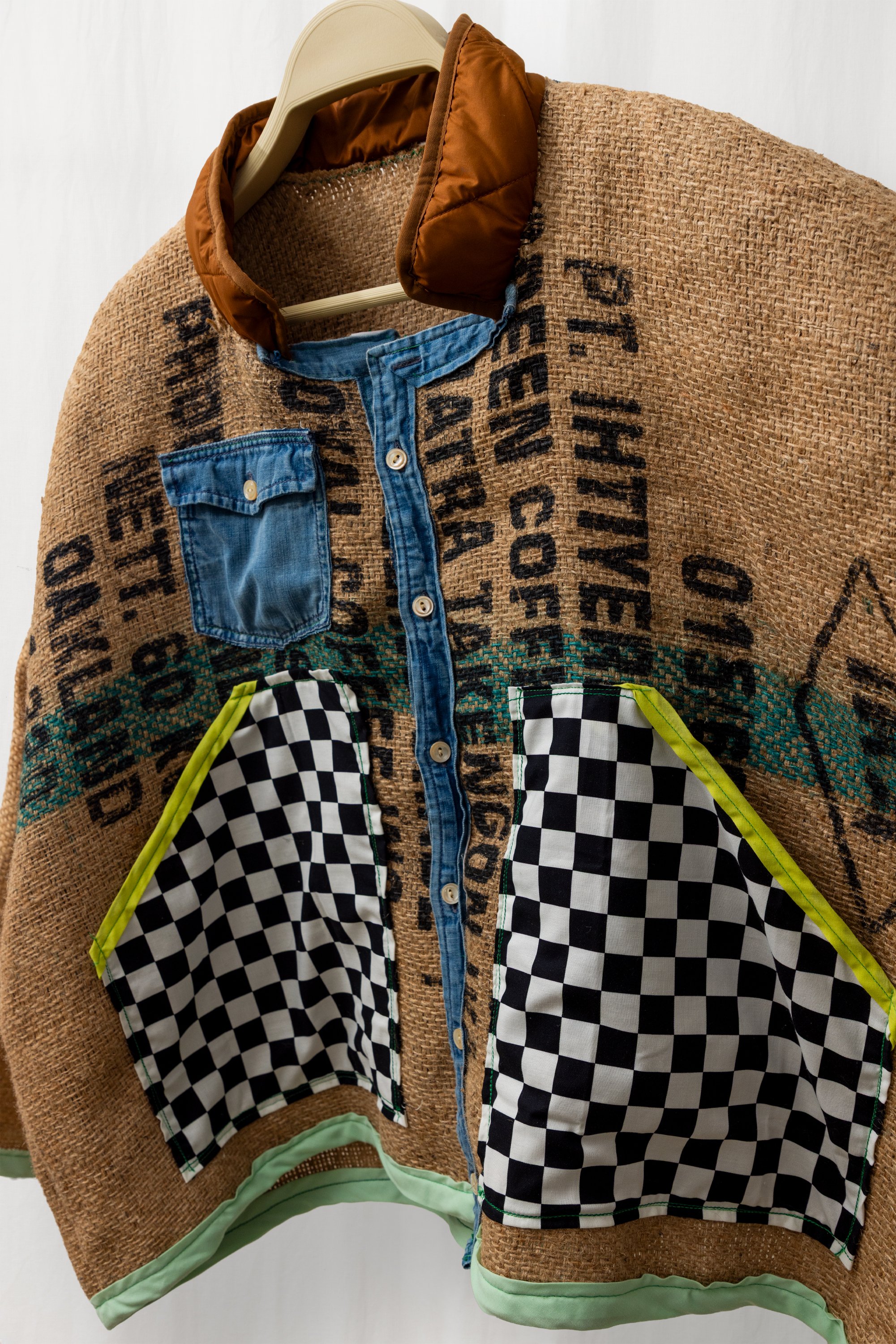 KATIE_STORE_JACKET_BURLAP_CHECKERED_STUDIO_03.jpg