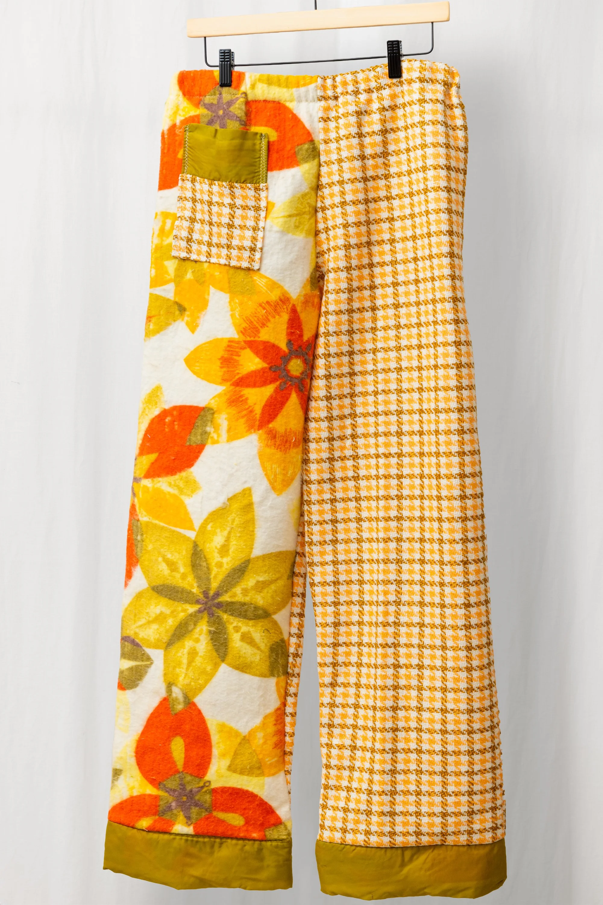 KATIE_STORE_PANTS_YELLOW_HOUNDSTOOTH_STUDIO_04.jpg