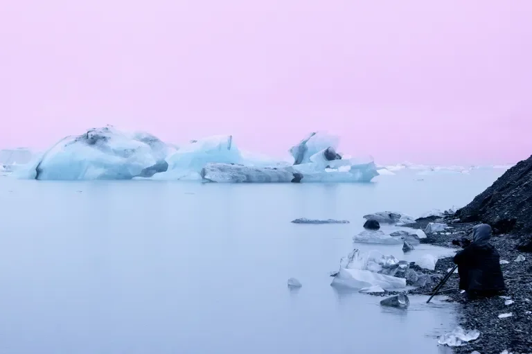 c2a9p1xels-iceland-pink.webp