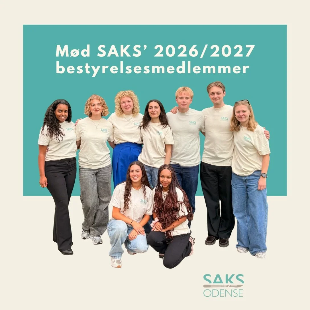 Et nyt &aring;r betyder ogs&aring; en ny bestyrelse! 💙✨

Swipe med og l&aelig;r personerne bag SAKS lidt bedre at kende 👀 Vi gl&aelig;der os til et &aring;r fyldt med nye id&eacute;er, sp&aelig;ndende initiativer og gode oplevelser sammen med jer! 