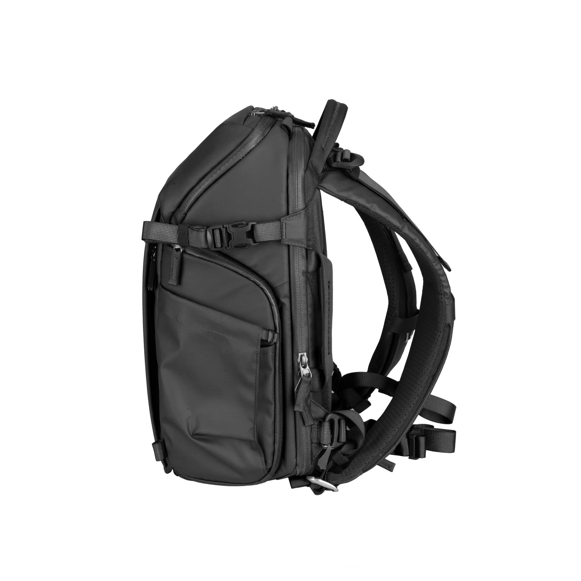 Summit-Creative-Metropolis-Backpack-16-L-black-2.jpg