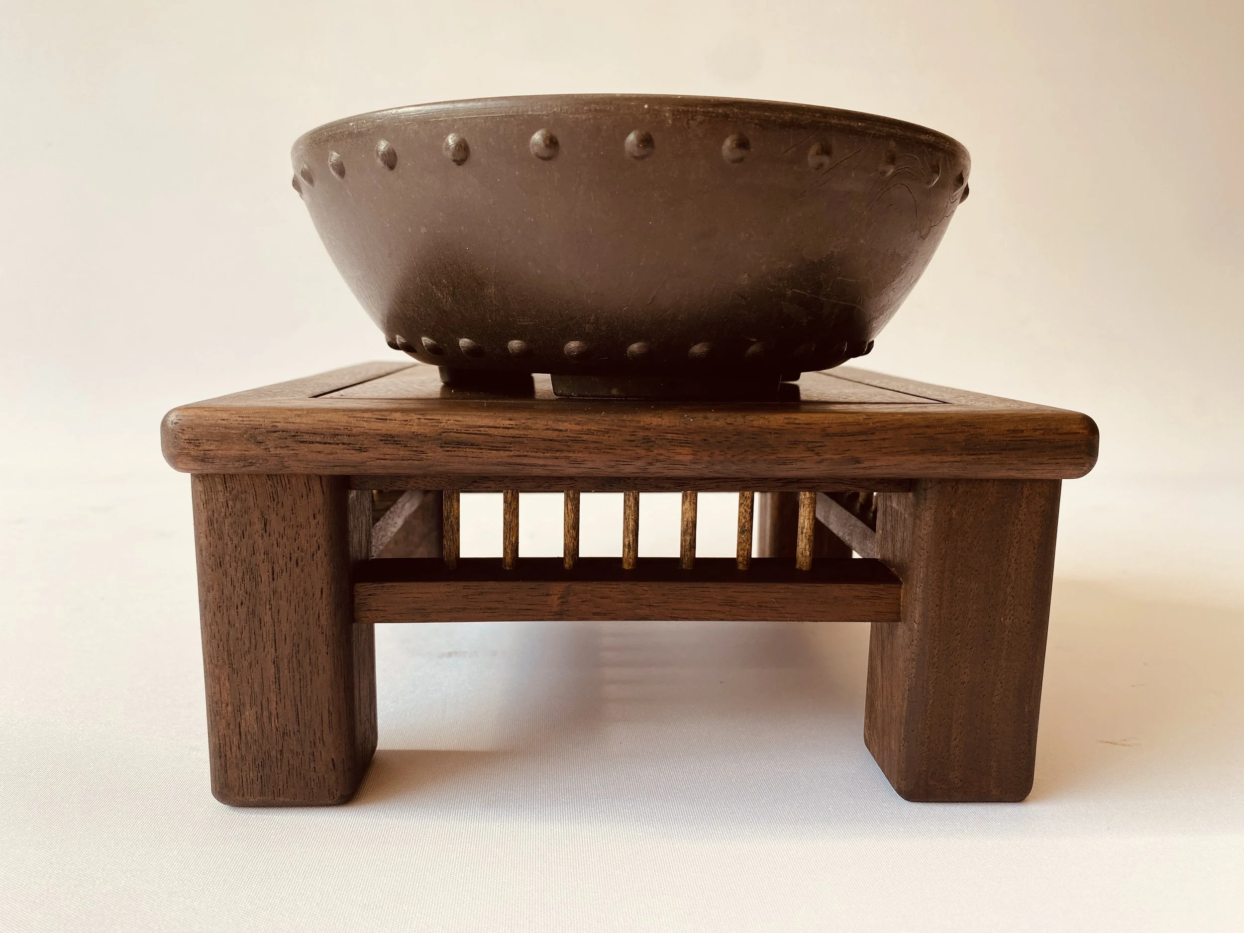 Square walnut bonsai stand – 7.25" x 7.25" x 3.25"