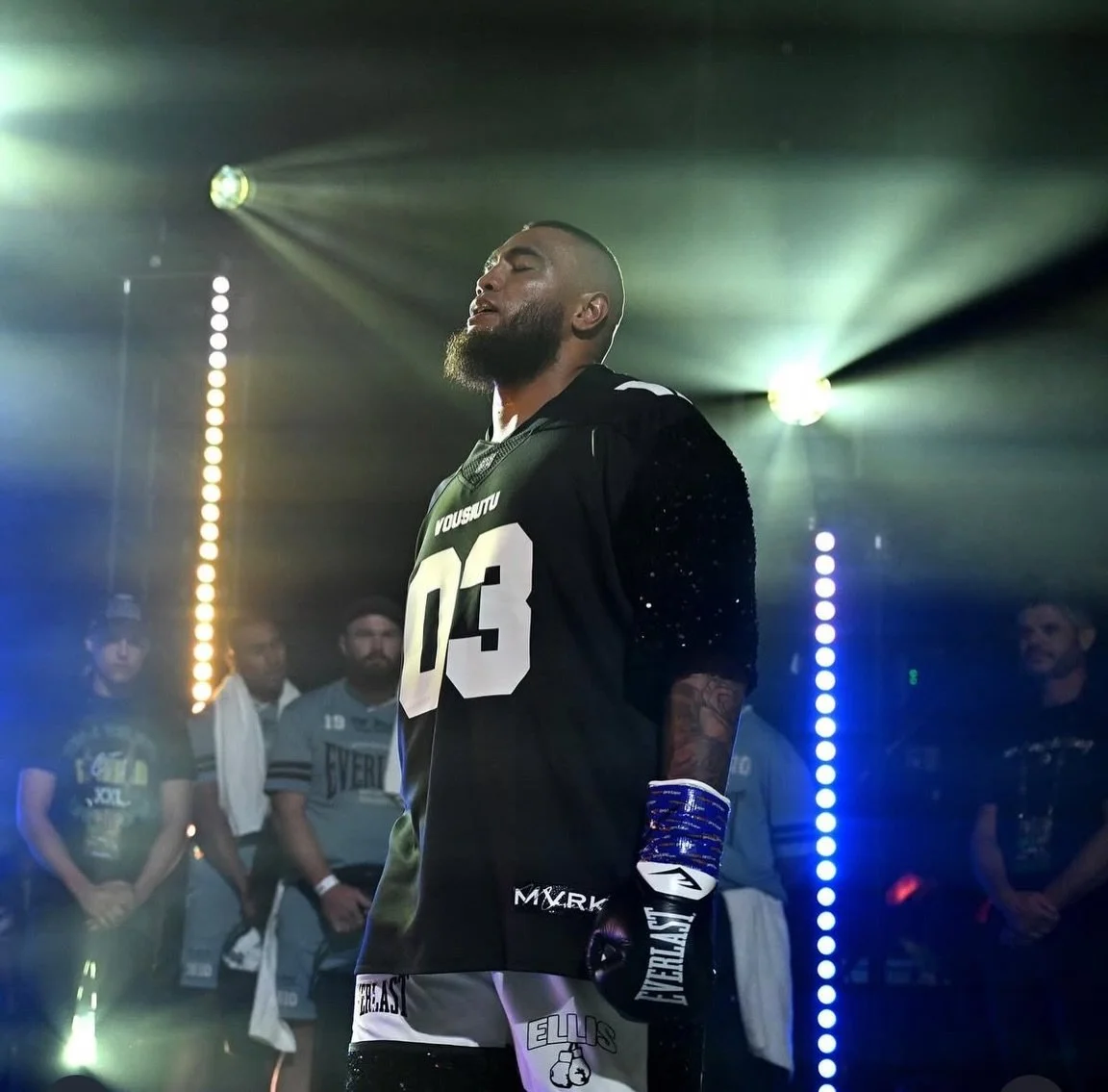 The walkout &mdash; the first round before the first bell.IYKYK😤

@toesejihadvousiutu across the years in MVRK &mdash; custom NFL jersey, camouflage walkout jacket and customised tactical plate carrier.

When the presence speaks for itself, you dres
