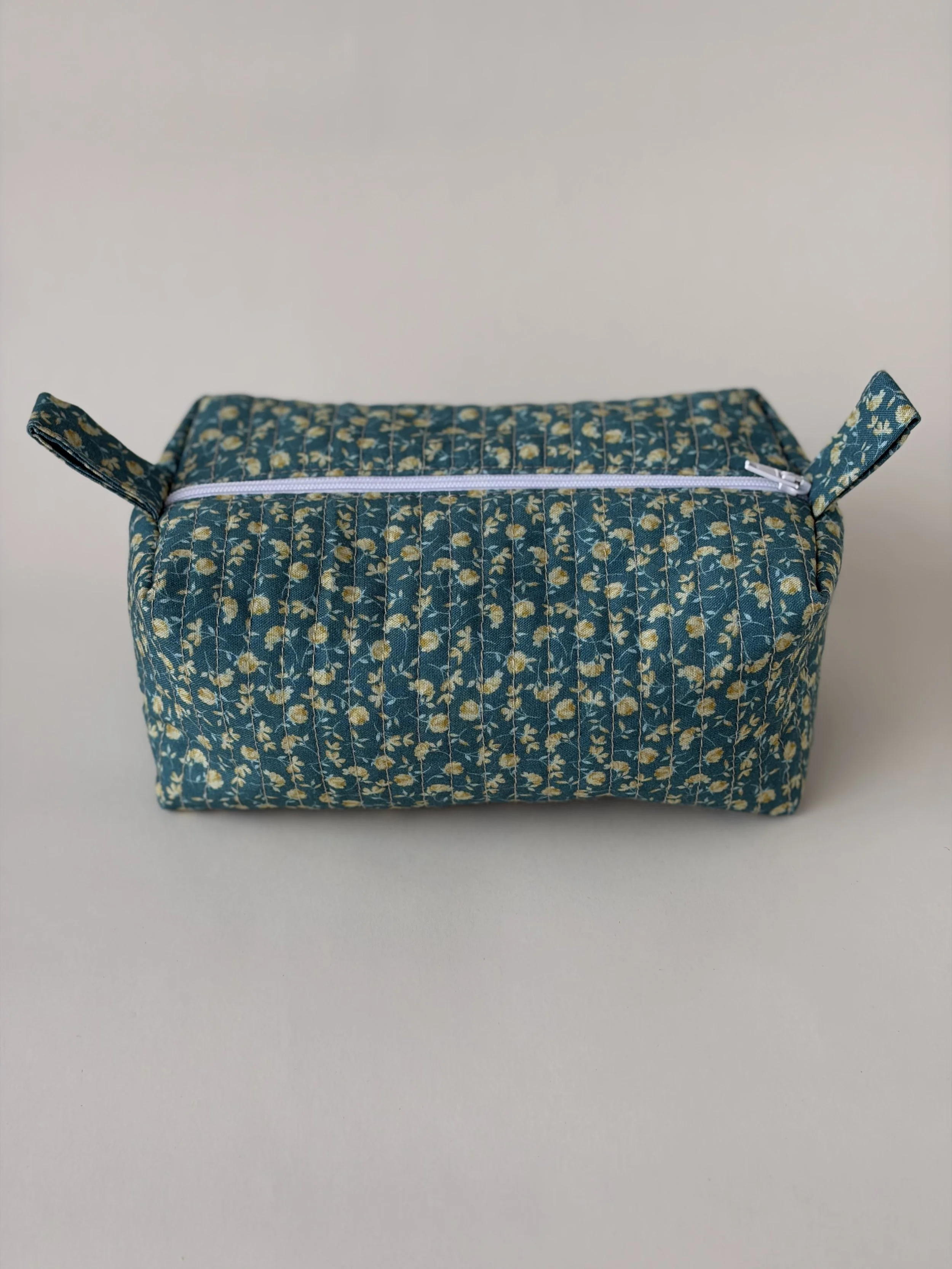 Complete Beginner Workshop - Boxed Zipper Bag