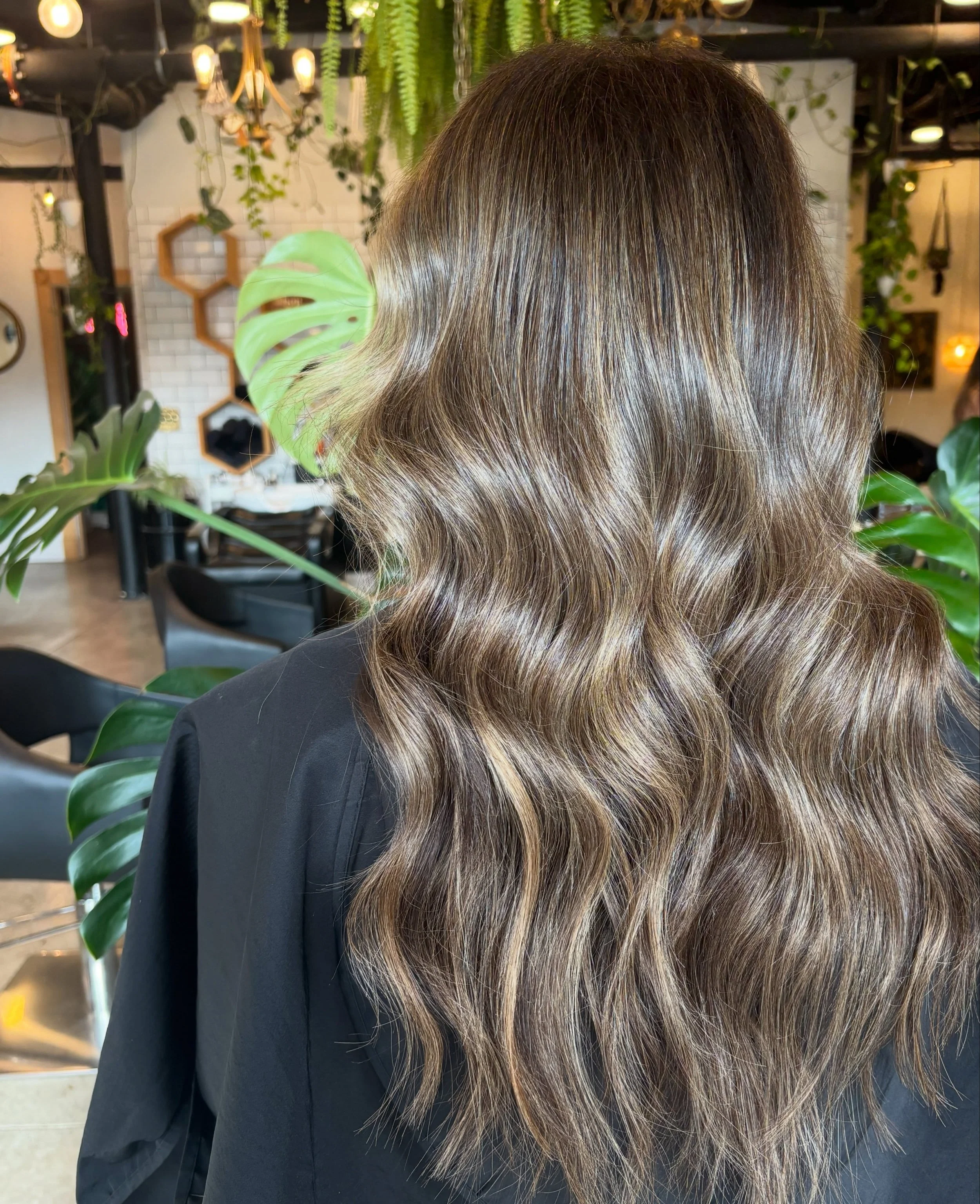 Beautiful extension transformation
Hair by @missmarsstylist 

&bull;
&bull;

#Localhoneybeautyhive #thriveinthehive #buffalohair #buffalohairsalon #buffalostylist