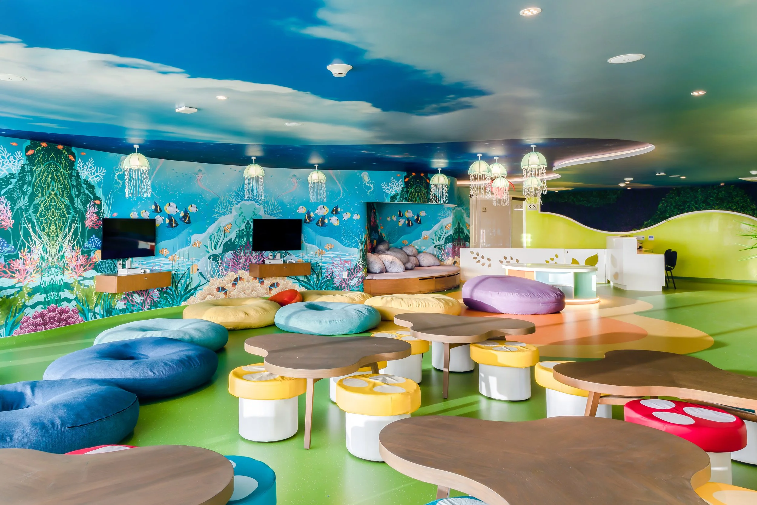 hero-resort-kids-club.jpg