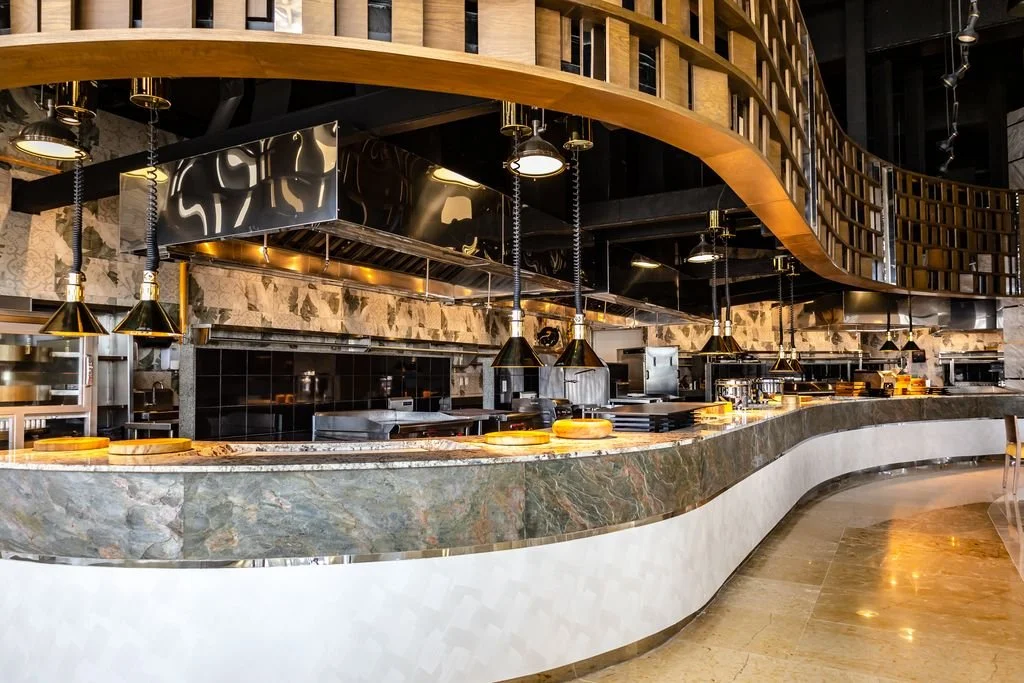 gbcn-dining-gourmet-hall_01-hd.jpg