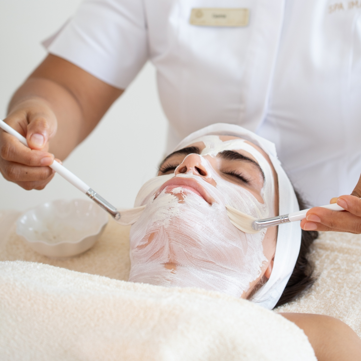 service-3-spa-treatments-hydrafacial-2.png