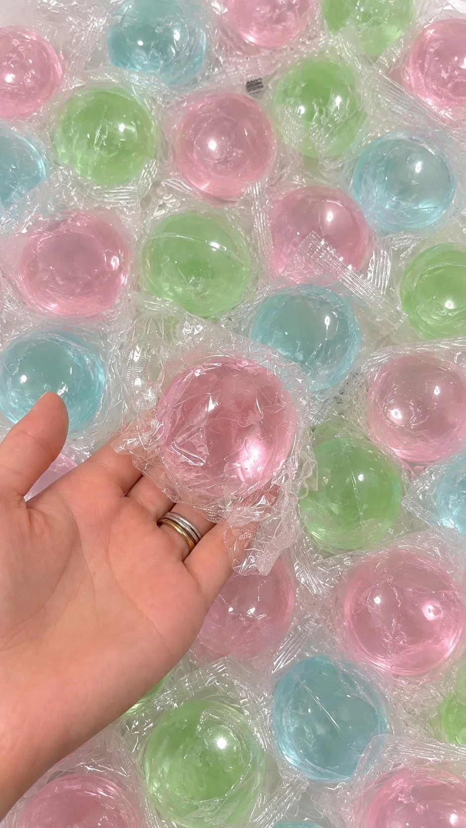 Coconut Oil Ball Squishy 🥥✨