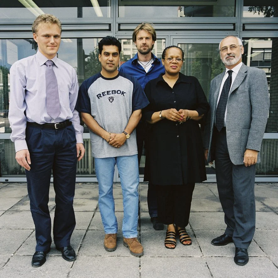 Projectbureau Vernieuwing Bijlmermeer, colour photograph, 35 x 35 cm, 2003