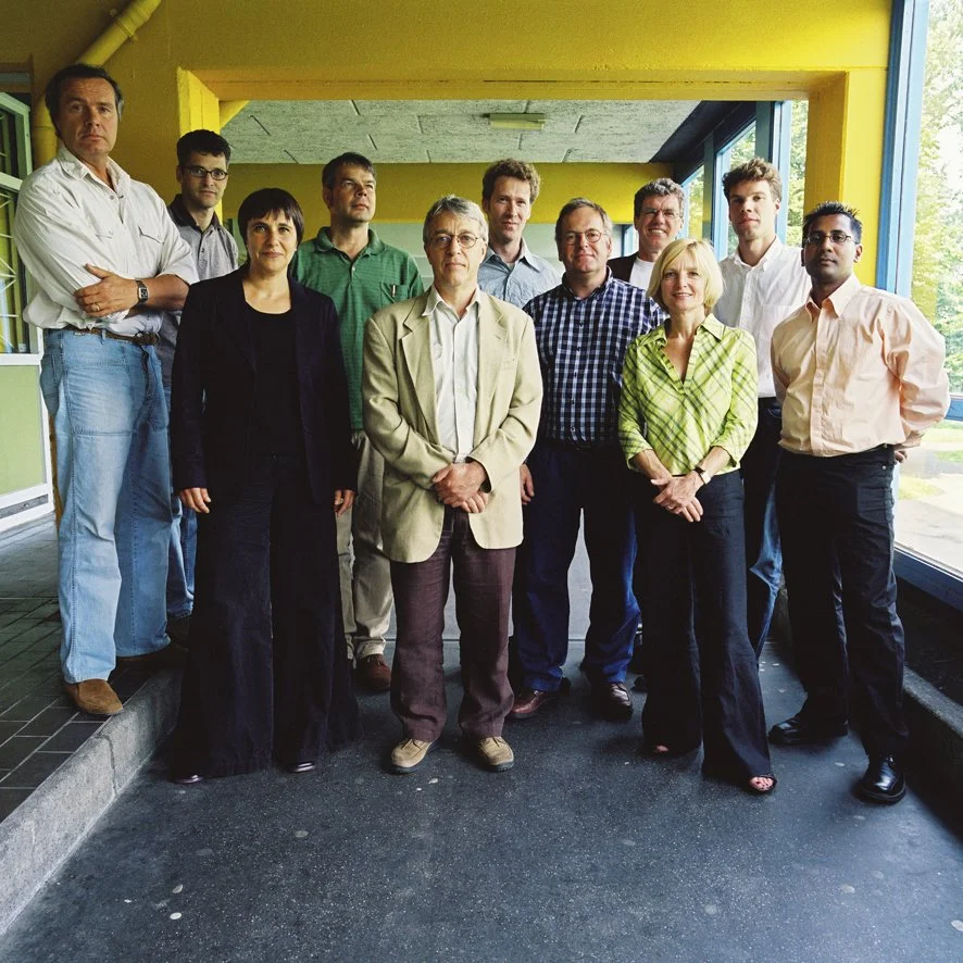 Verniewing Bijlmermeer – Projectgroep Kraaiennest, colour photograph, 35 x 35 cm, 2003
