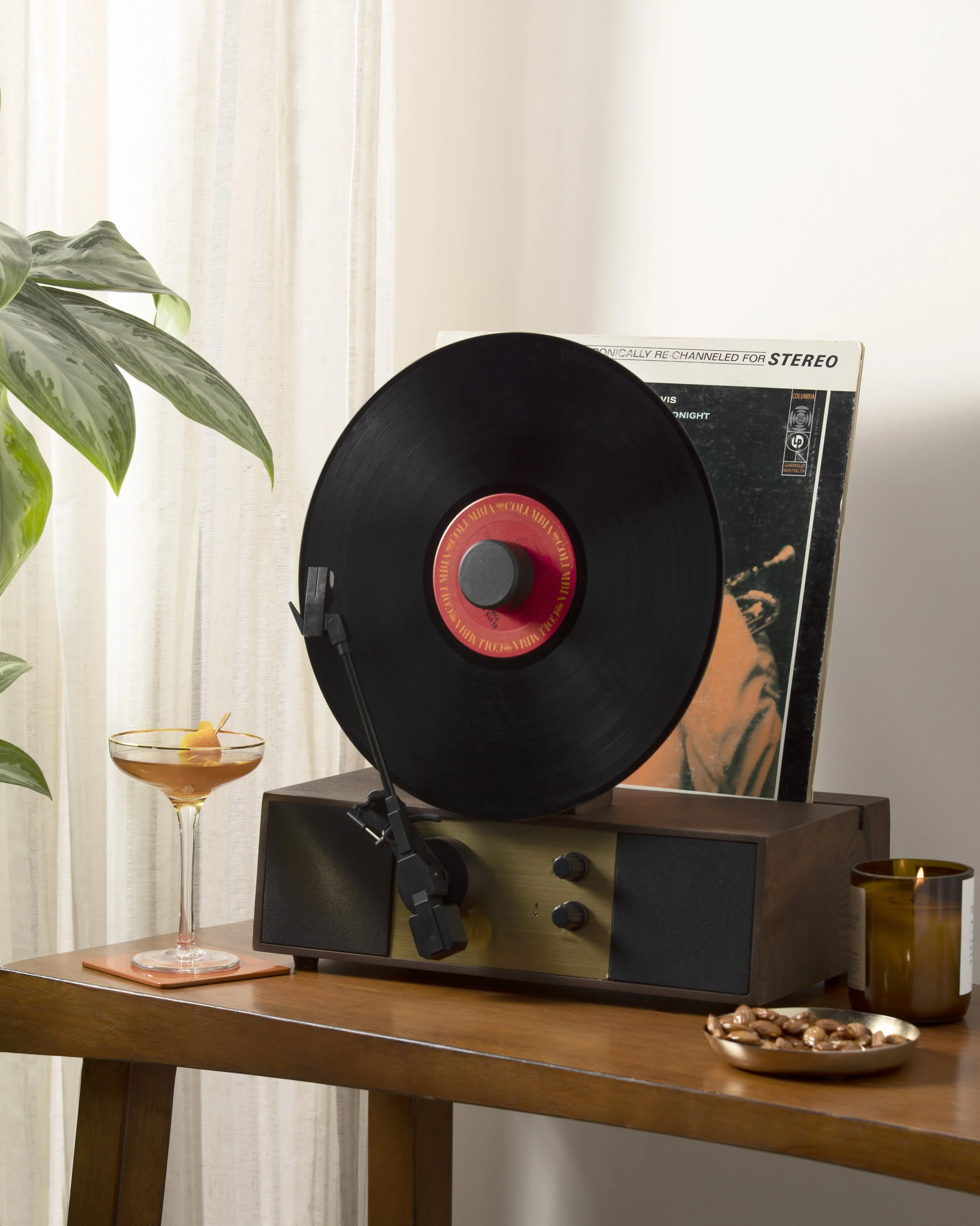 54999_RecordPlayer_V22 copy.jpg