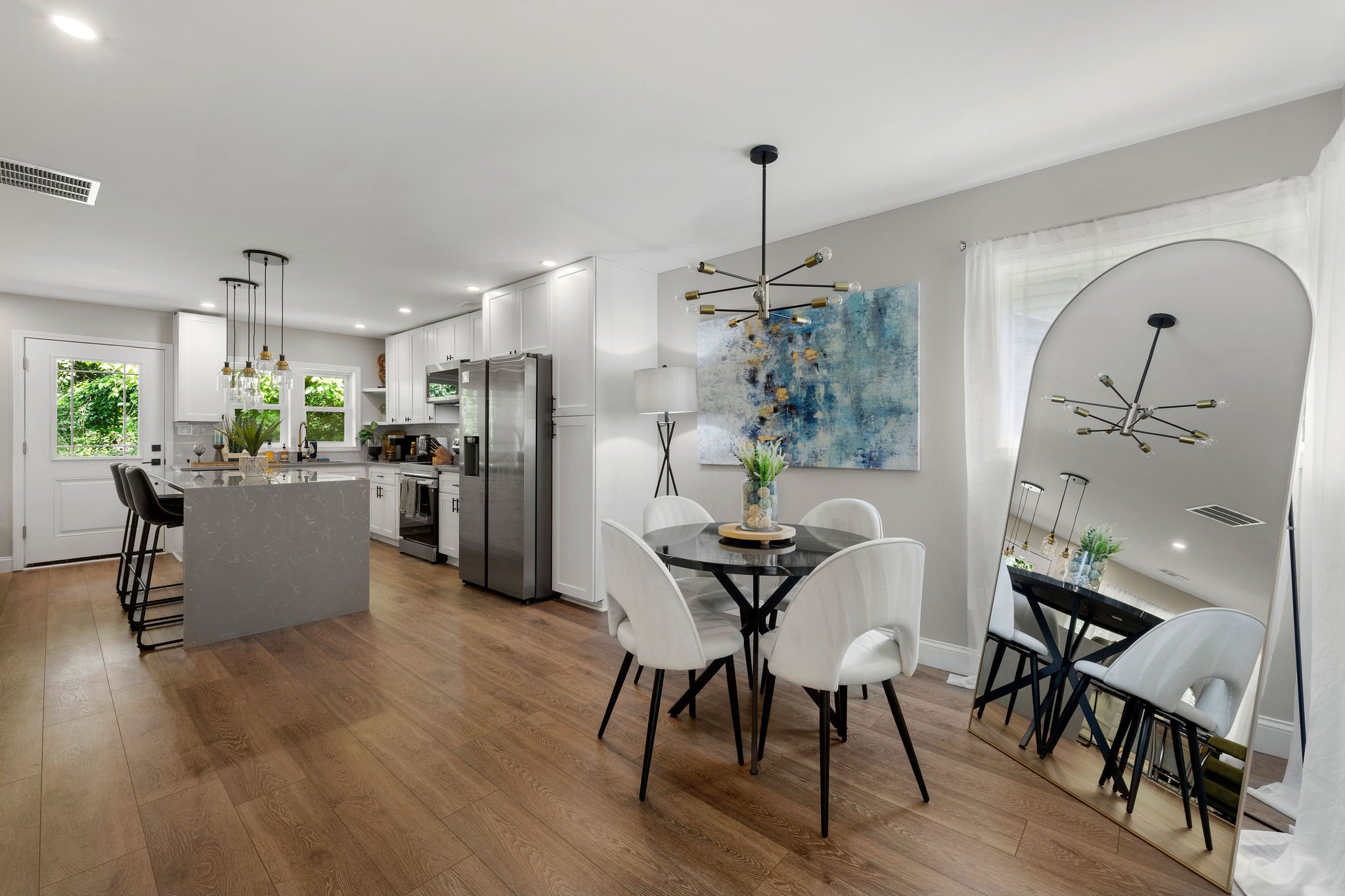 1751CarterCirAtlanta009.jpg