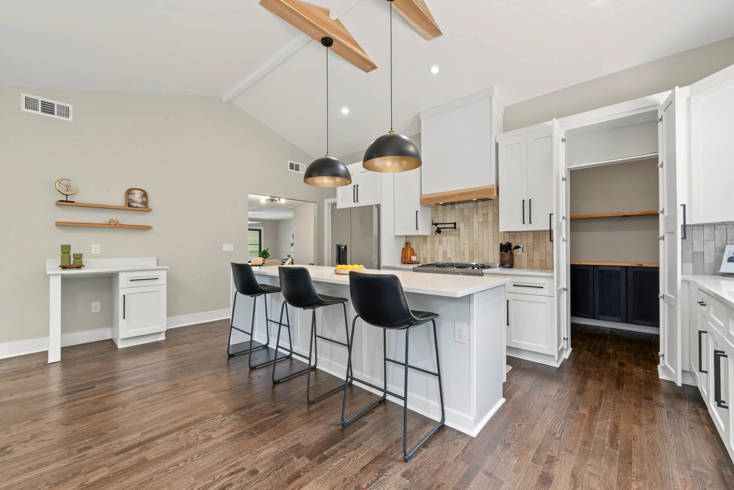 852-Laurelmont-Dr-SW-Atlanta-033.jpg