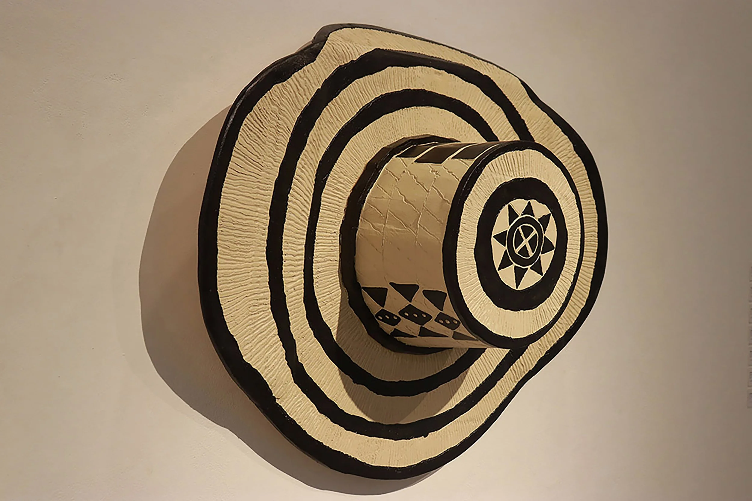 7_Sombrero_Vueltiao_Plywood_acrylic_paint_36%22x36%22x12%22_2023_Bryan_Montenegro.jpg