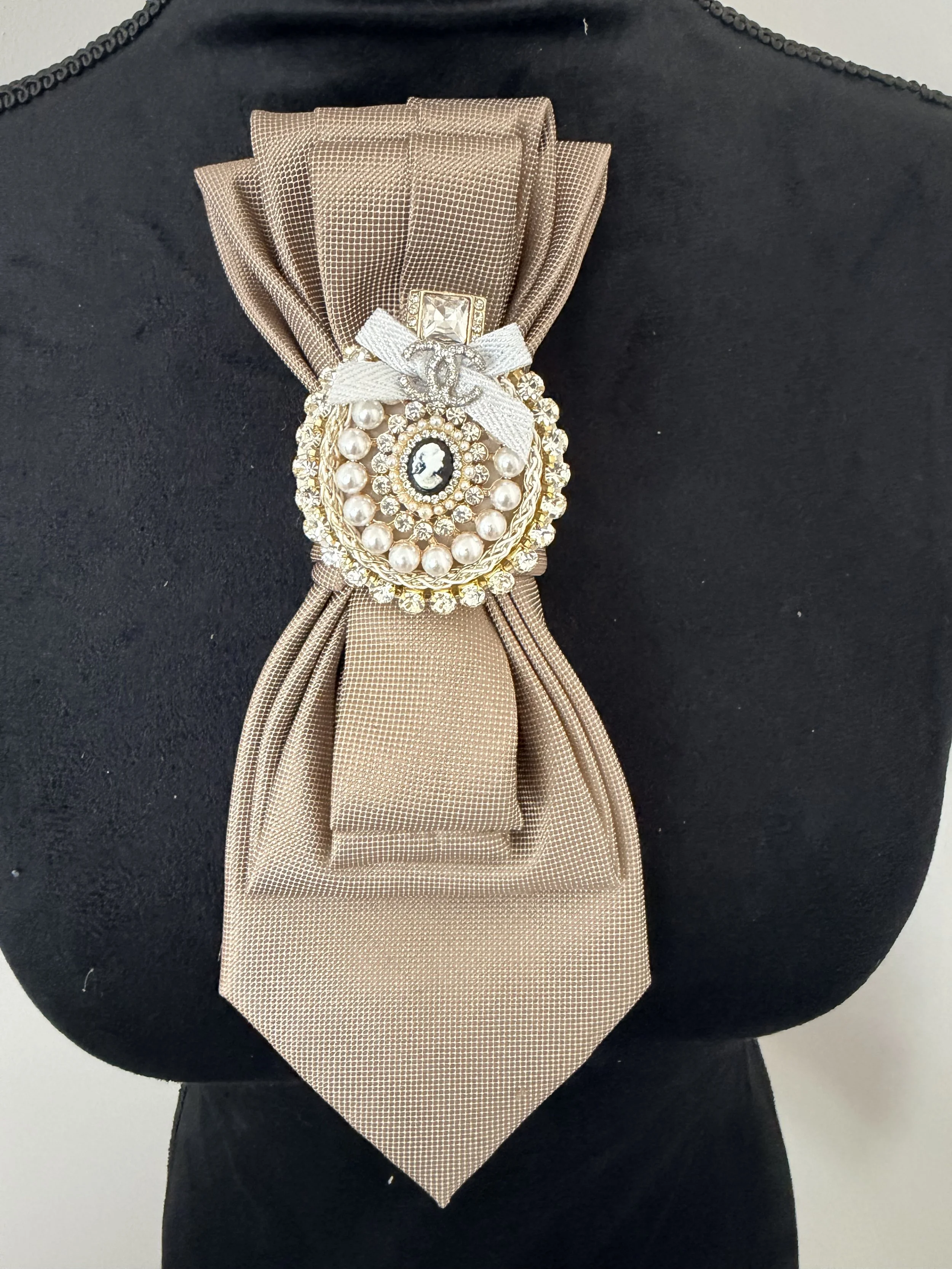 CHANEL CREAM INSPIRED NECKTIE