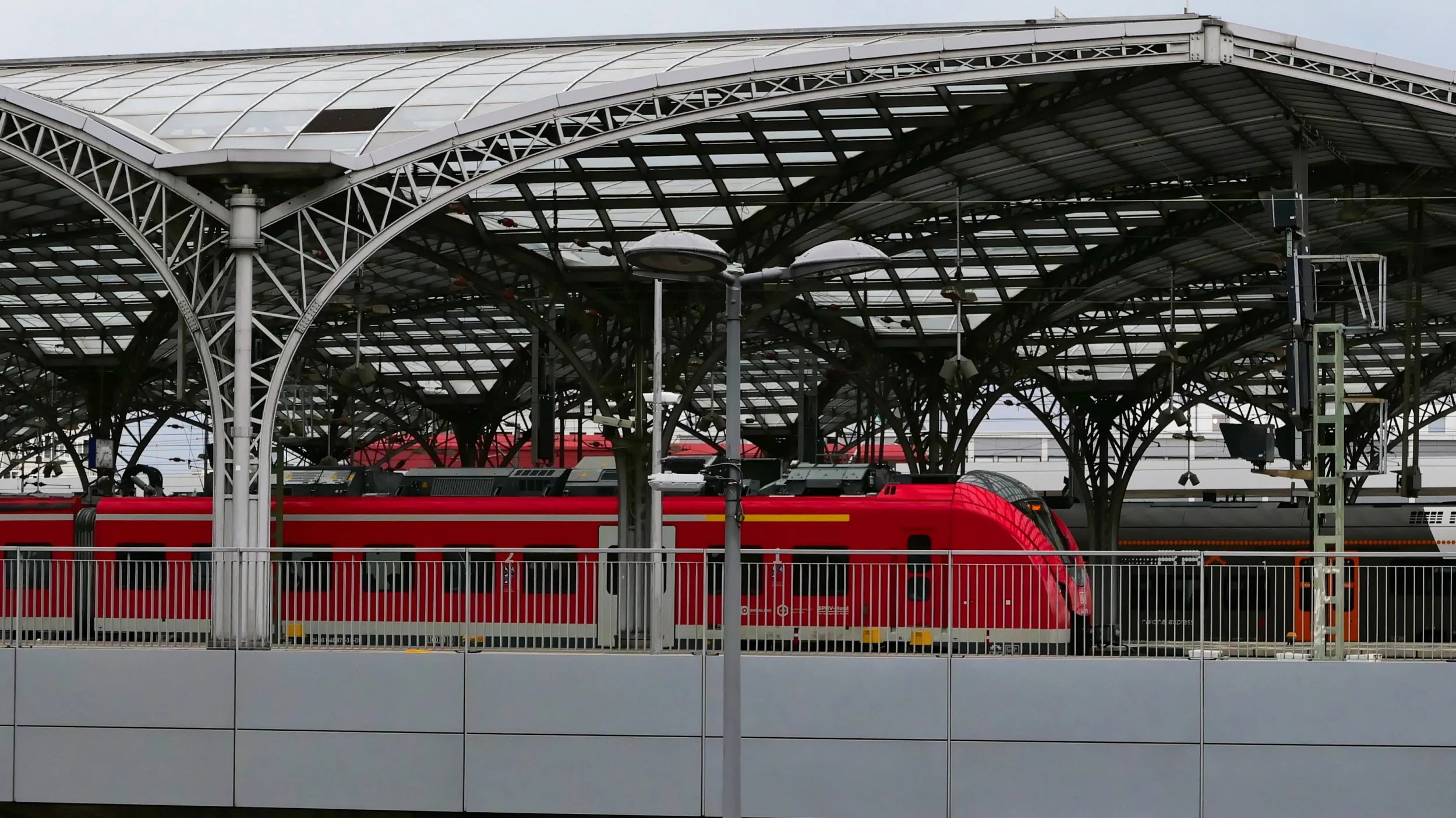 P1035493Kölne train.jpg