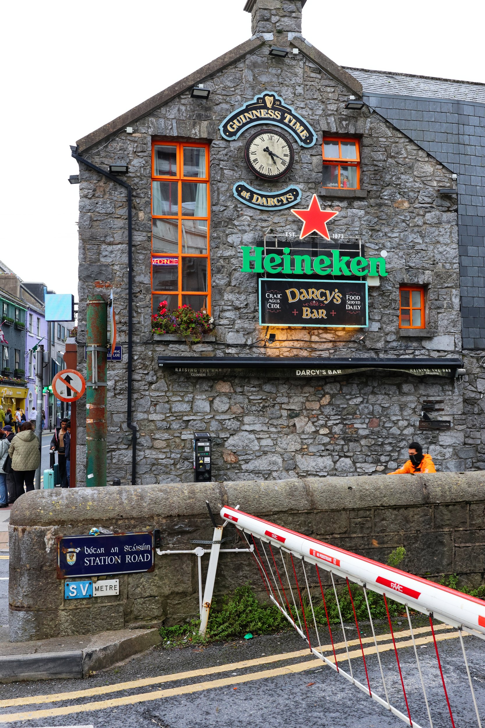 IMG_4343Darcy's Bar.jpg