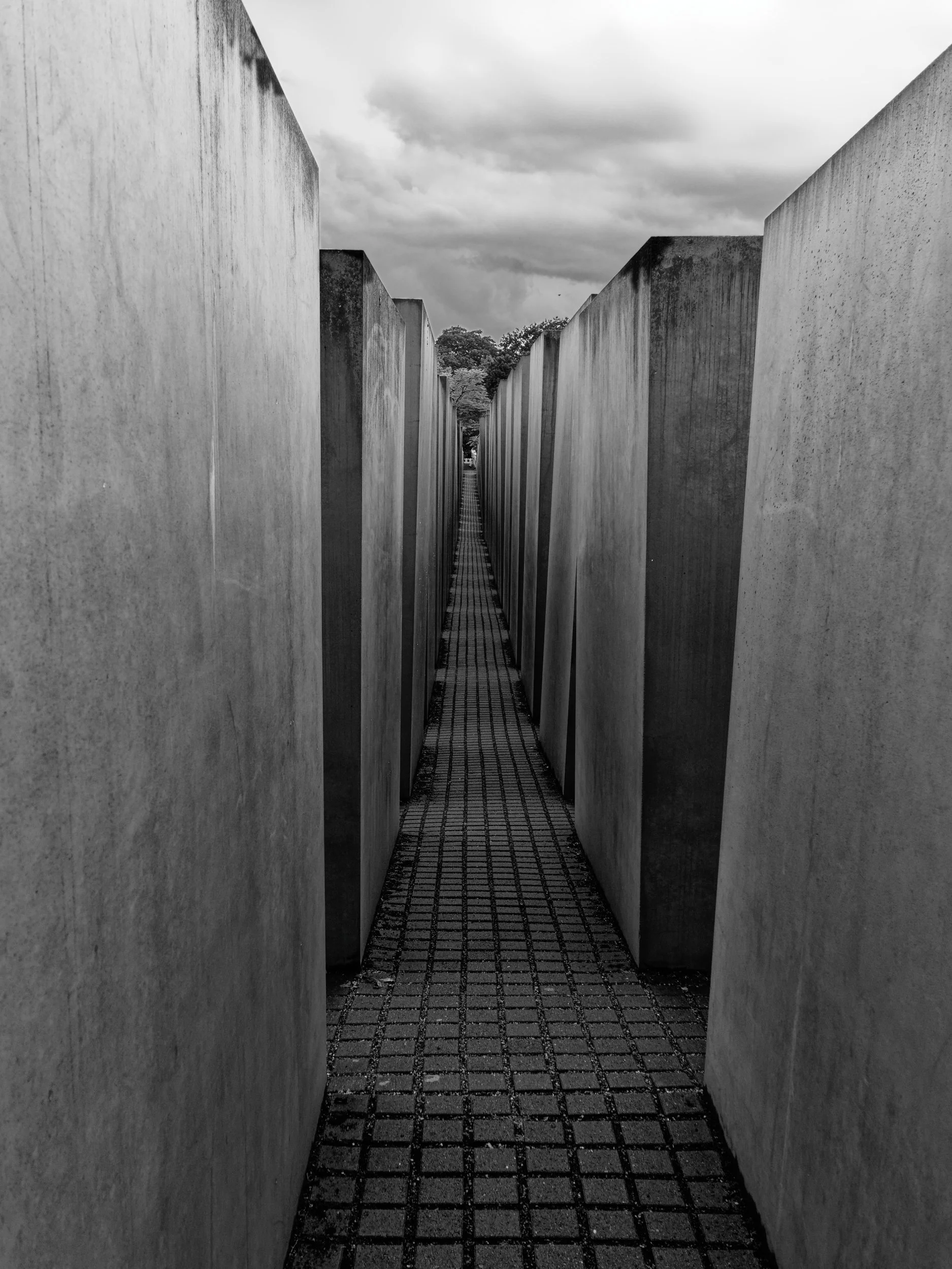 P1045619_ber jewish memorial.jpg