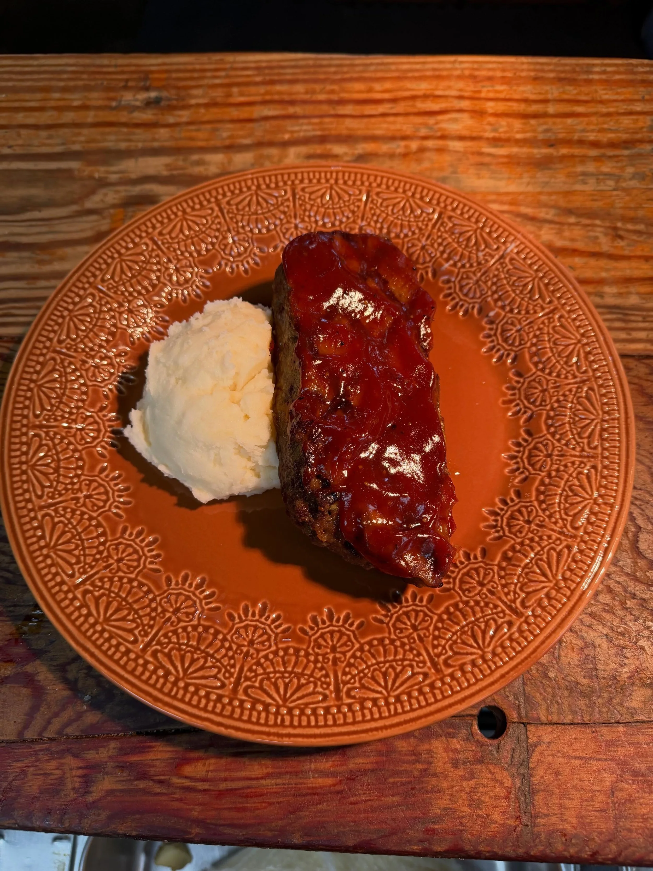Open on Thursdays 11-8pm! Smoked meat loaf is a must try. Now serving beer and wine.