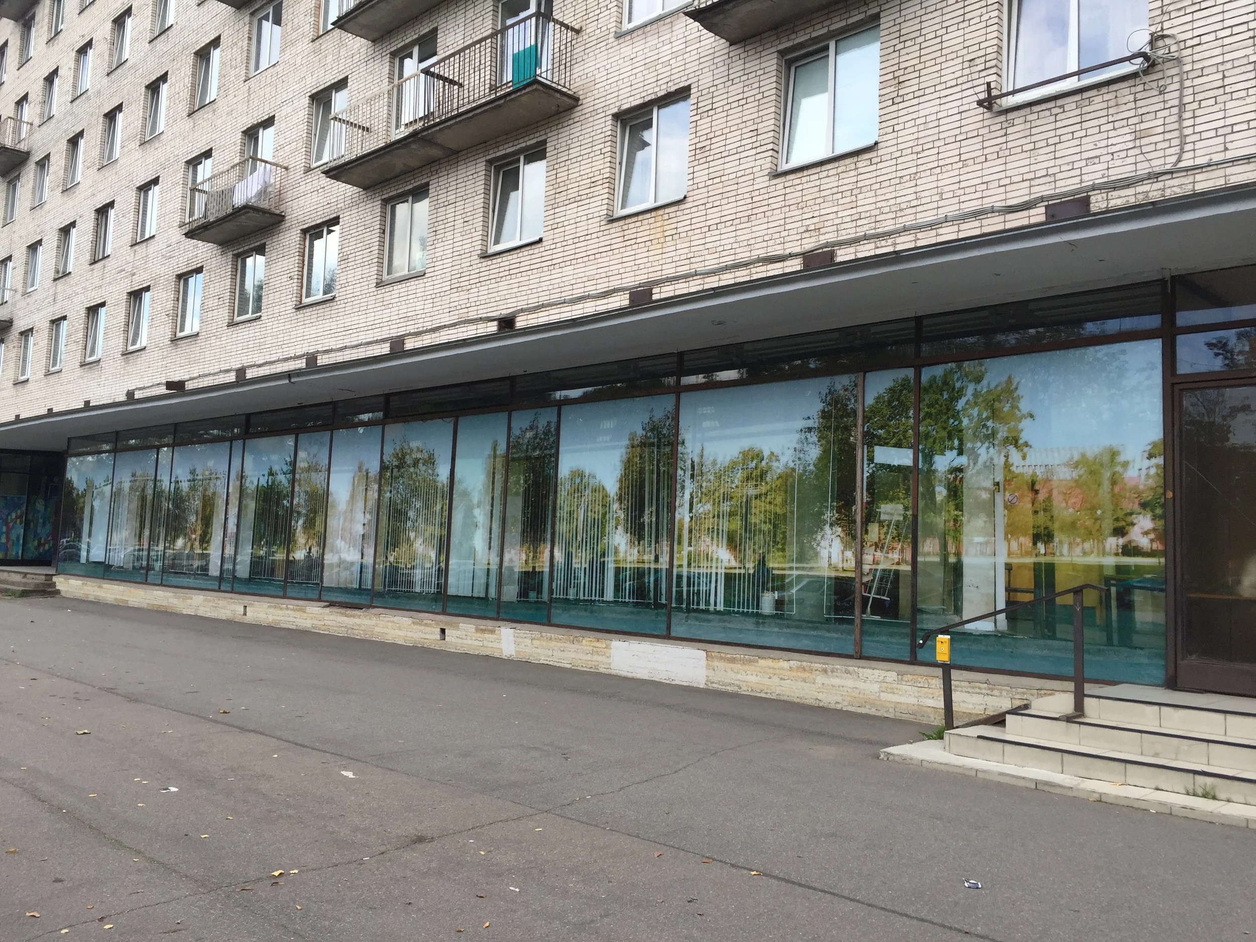 The front view of photo installation