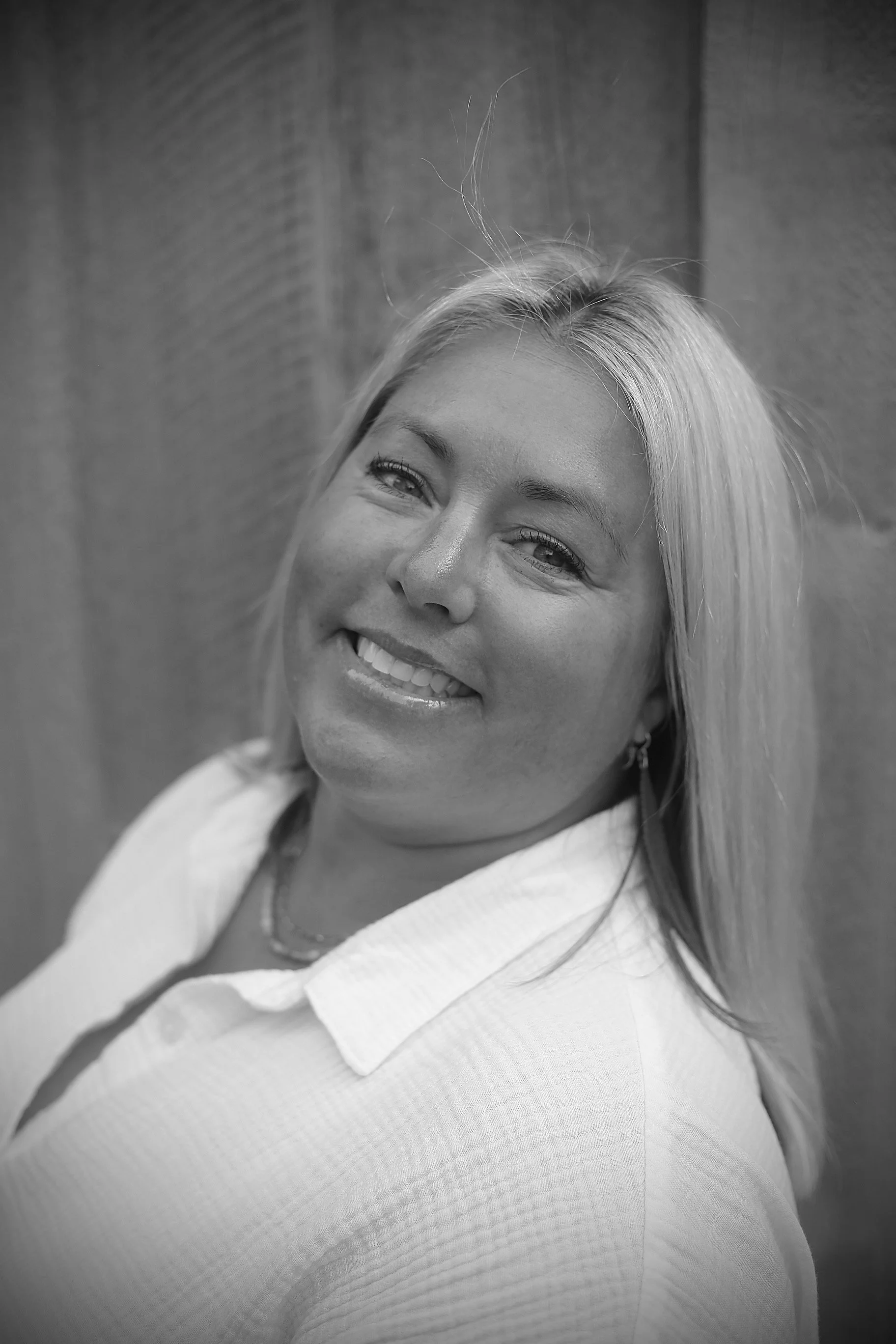  Sara Crum 
 Office Manager 

 
Sara has had the joy of growing alongside Sawtooth Dental for many years. She started at the practice when her children were young, and somehow, they’re both in college now. A Methow Valley local, Sara is grateful to s
