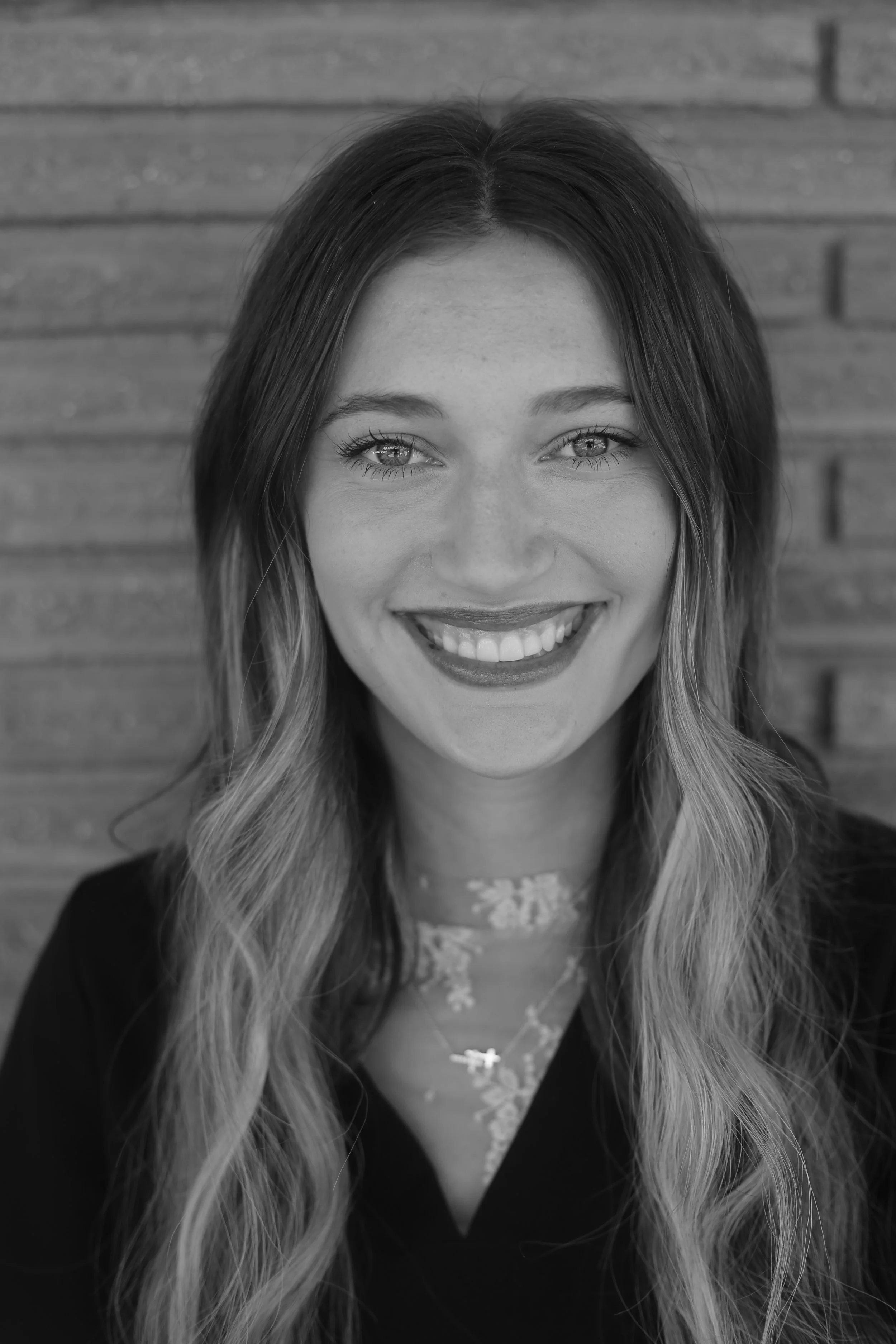  Kylie White 
 Registered Dental Assistant + Phlebotomist + Front Desk 
 
Kylie is a Registered Dental Assistant, phlebotomist, and cosmetic teeth whitening specialist who now also helps keep things running at the front desk. She loves helping patien
