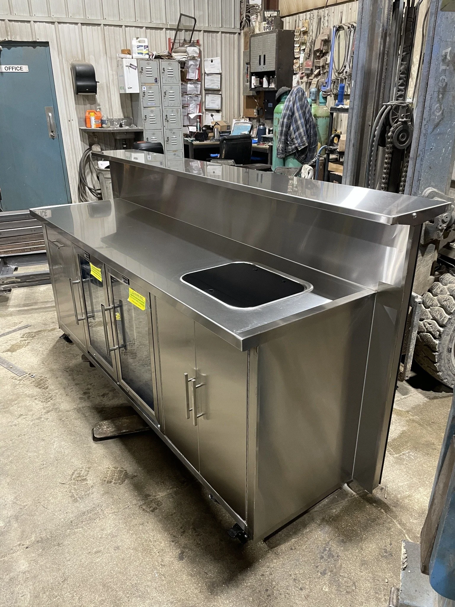 Stainless counter fabrication