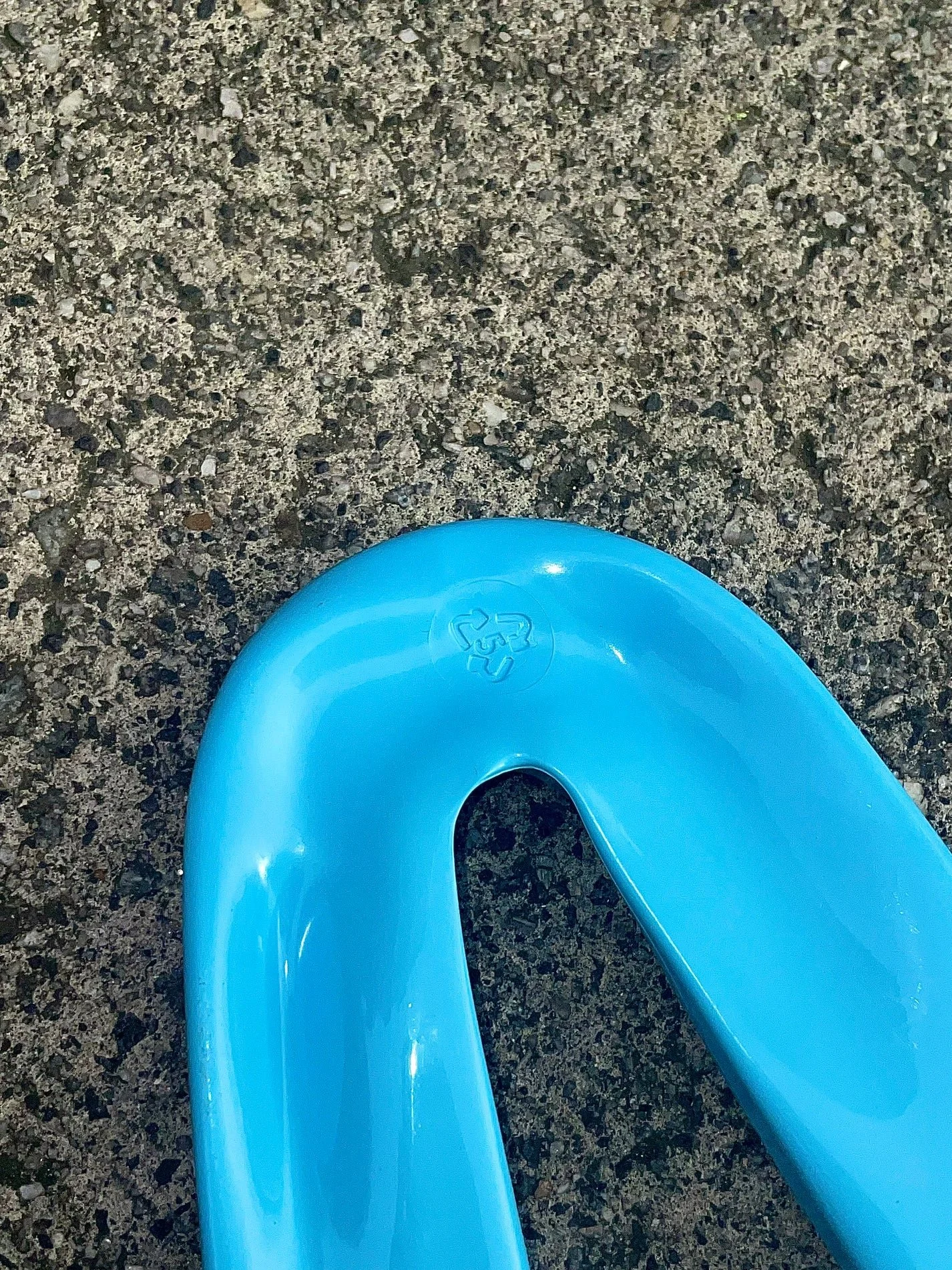 Chong Shop Pool Blue 6.jpeg