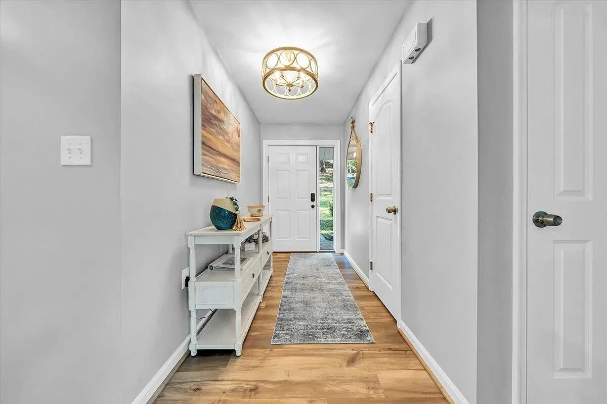Foyer.jpg
