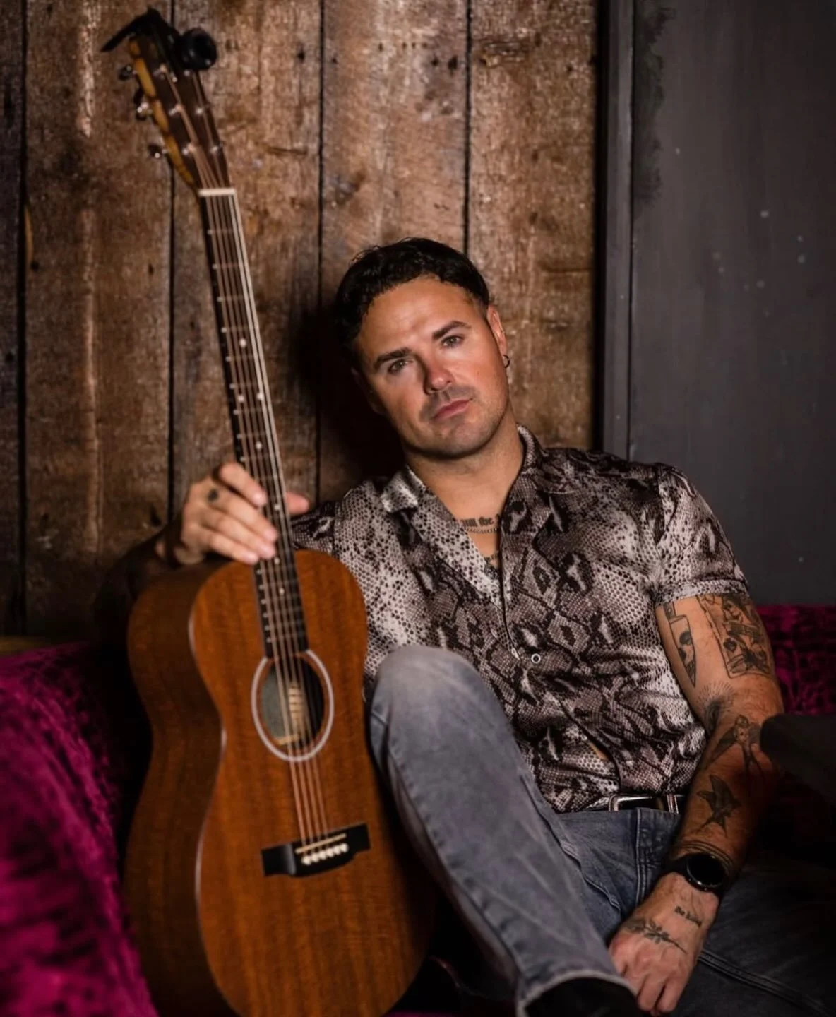 LIVE MUSIC AT THE BLACK  RABBIT 🎶

We&rsquo;re excited to welcome the brilliant David Stoker to The Black Rabbit, Sunday from 4pm! 🖤 Expect live music, great drinks and the perfect Sunday atmosphere.

Tag your Sunday crew &amp; come join us! 🥂