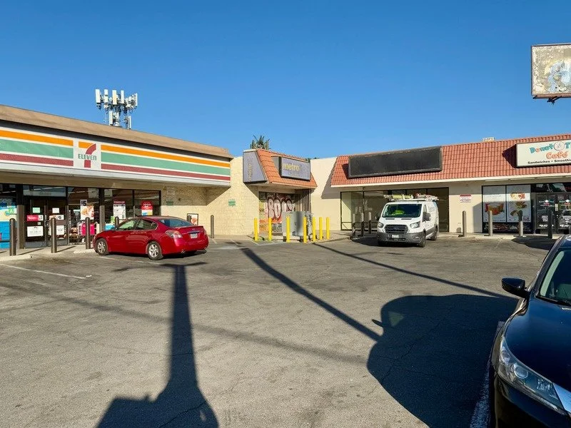 18451_Roscoe_Exterior.jpg