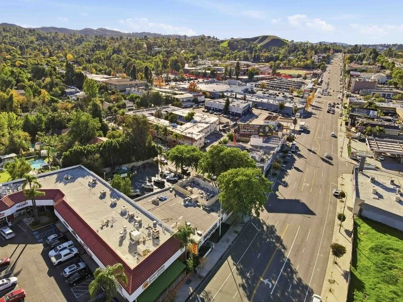 19964_Ventura_Blvd_Aerial_Corridor.jpg