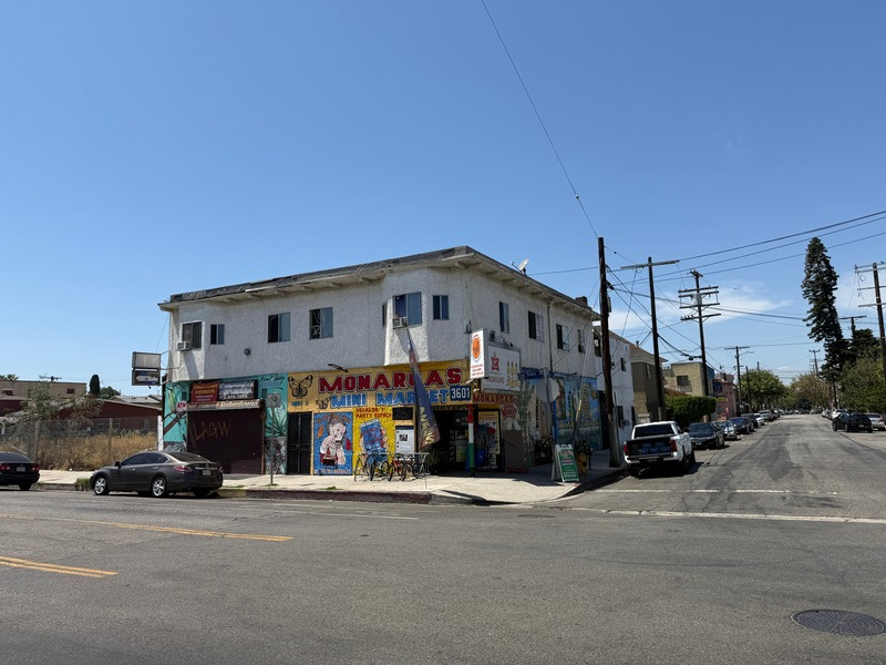 03_Wide_Street_View.png
