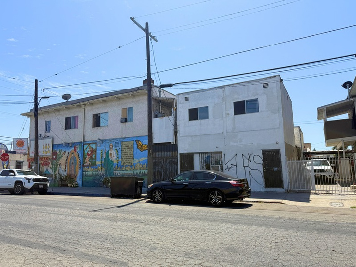 07_Side_Rear_Exterior.png