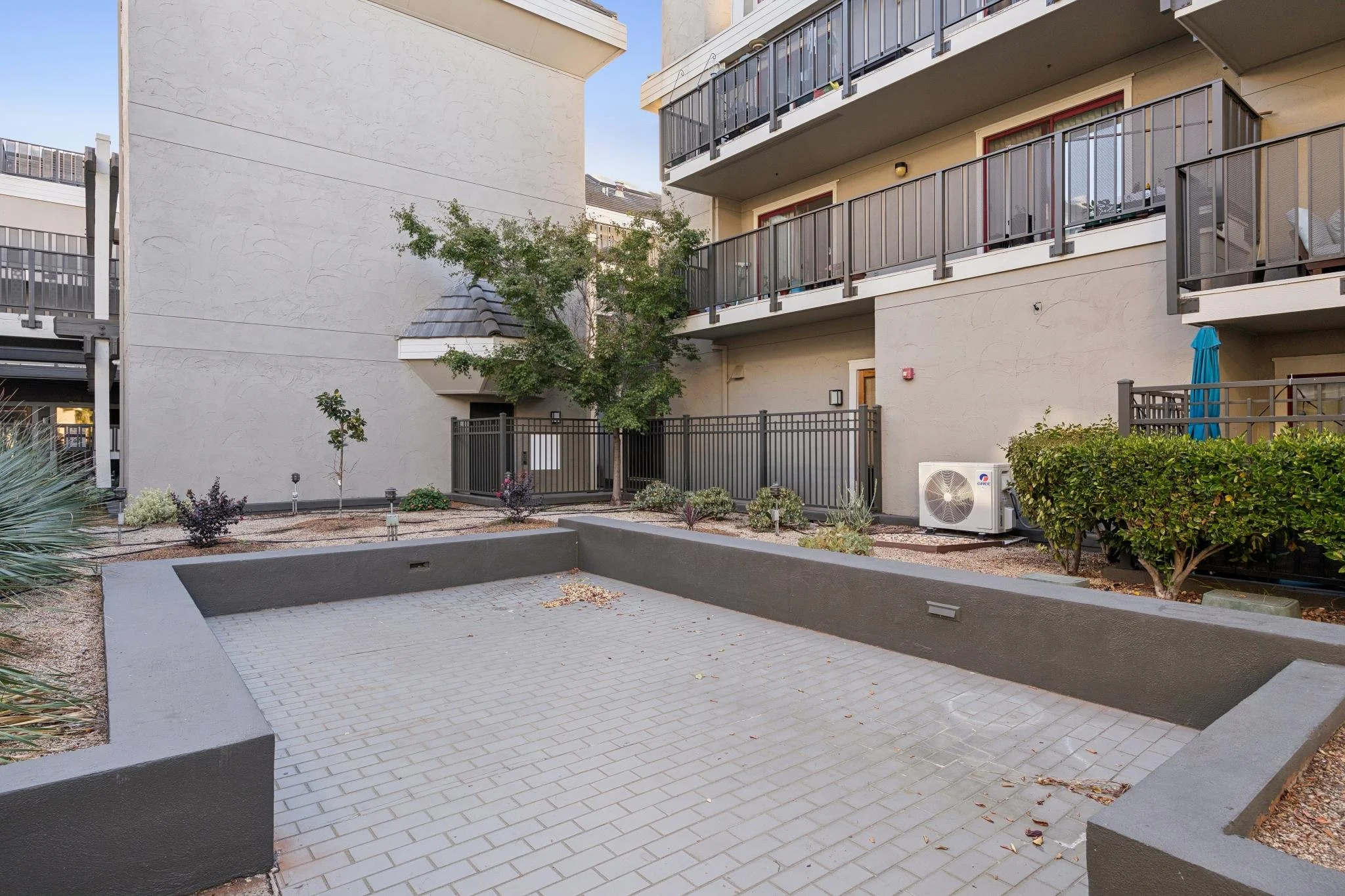 081-4157-el-camino-way-e.94437.pcom.015.jpg
